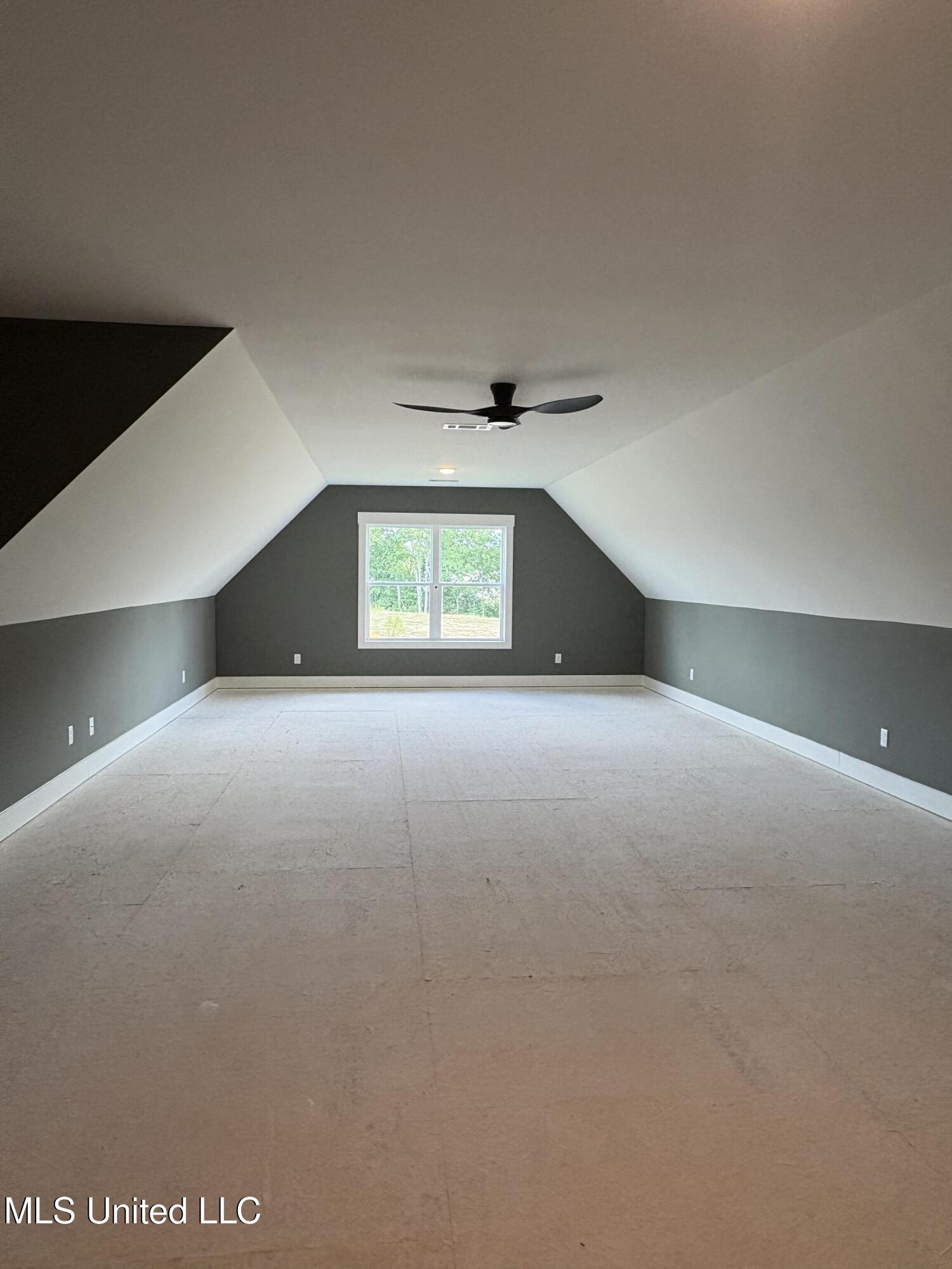 1483 John Thomas Cove Property Photo 32