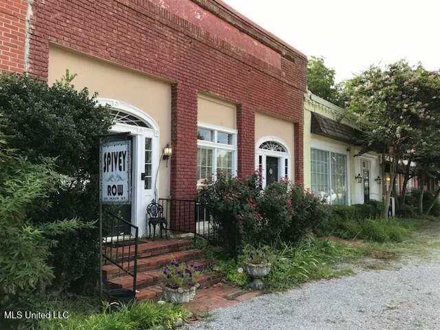 111 Main Street Property Photo 2