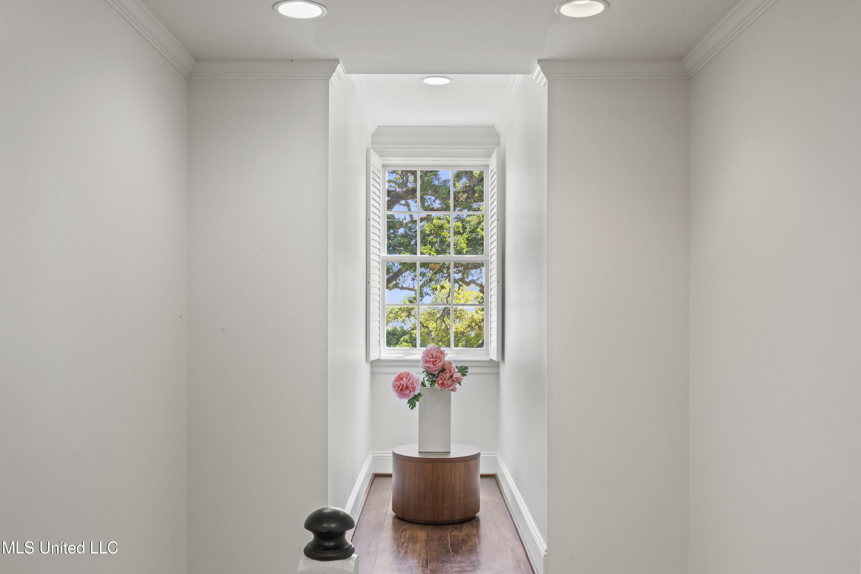 600 W Beach Boulevard Property Photo 42