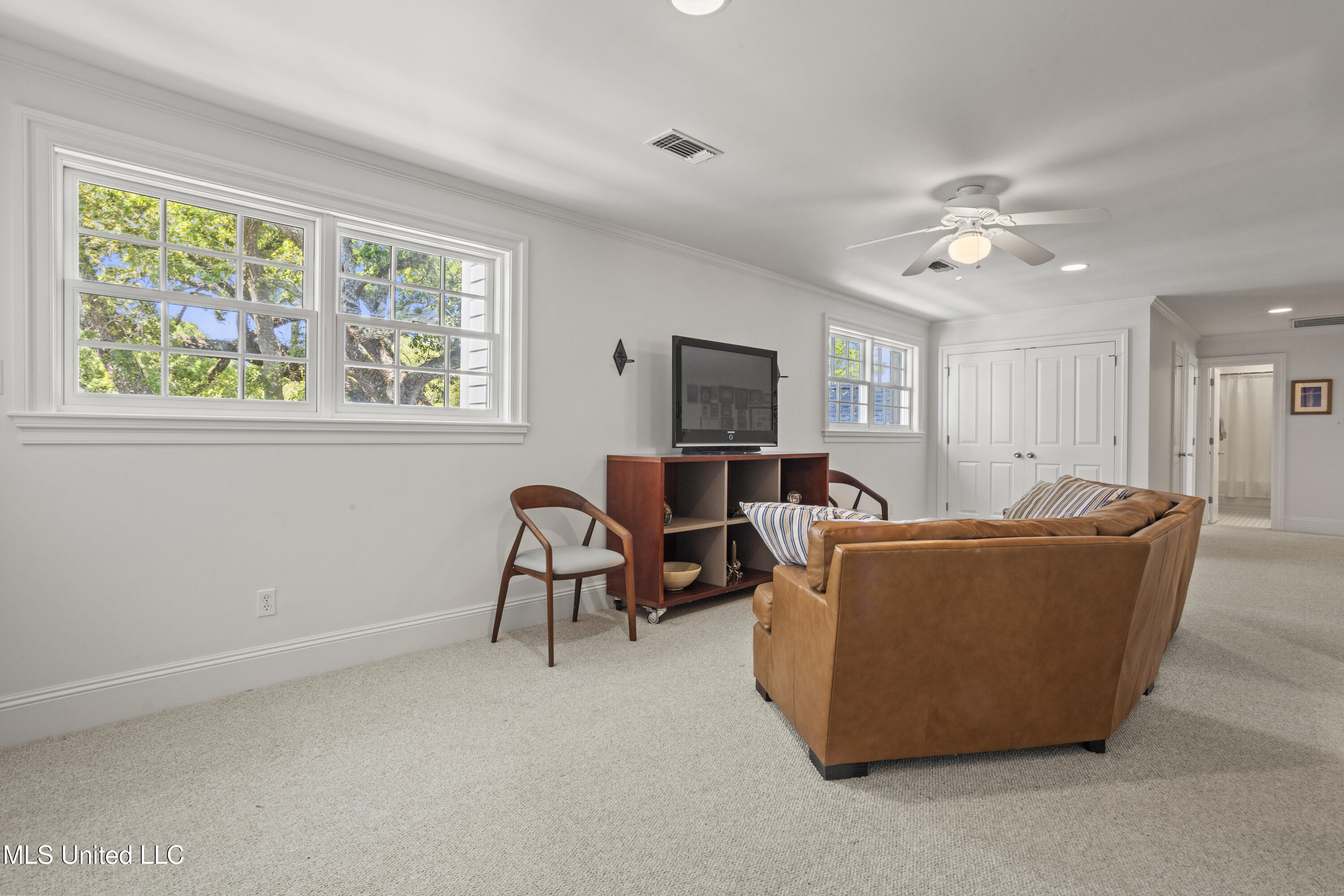 600 W Beach Boulevard Property Photo 45