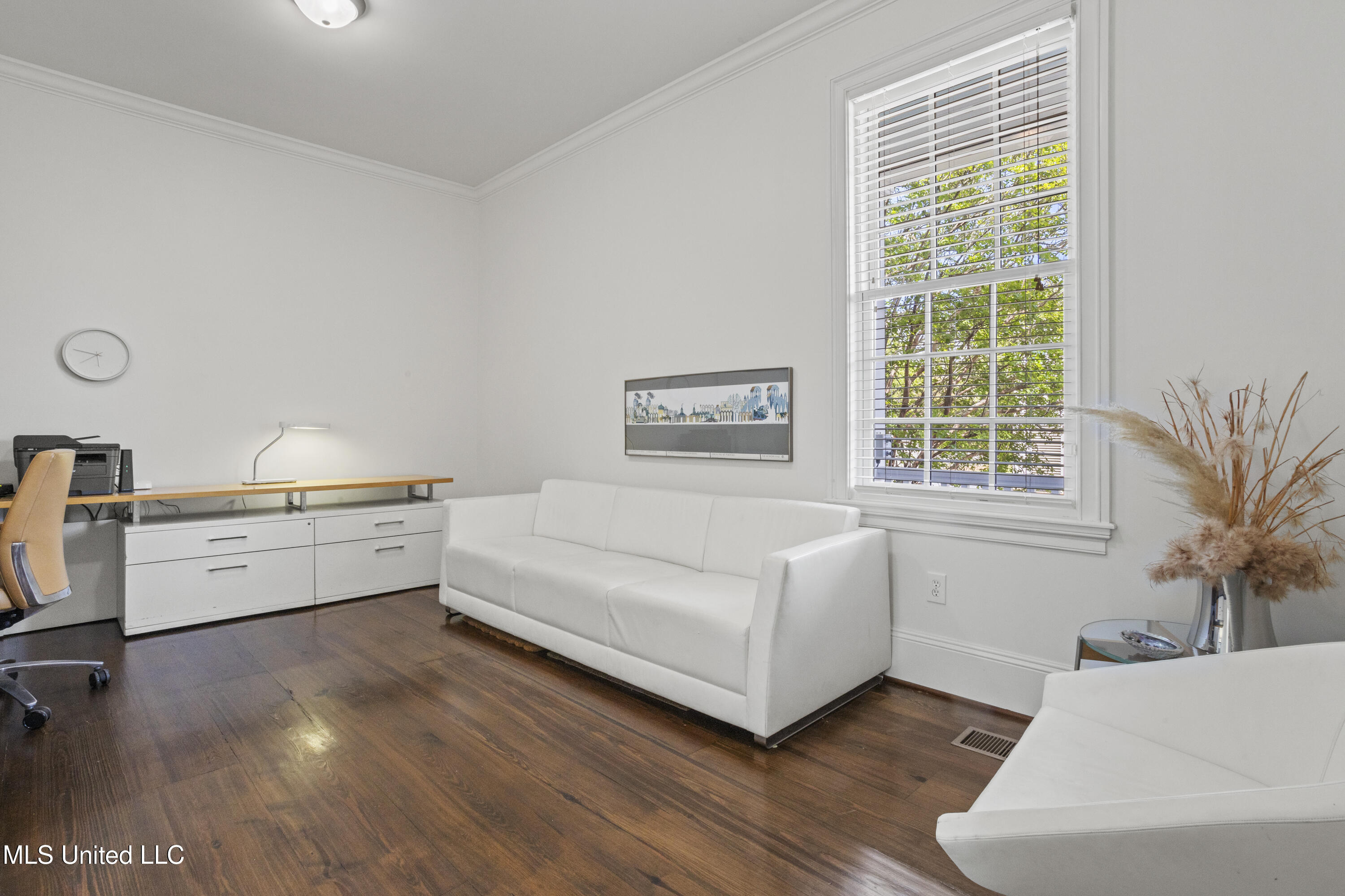 600 W Beach Boulevard Property Photo 58