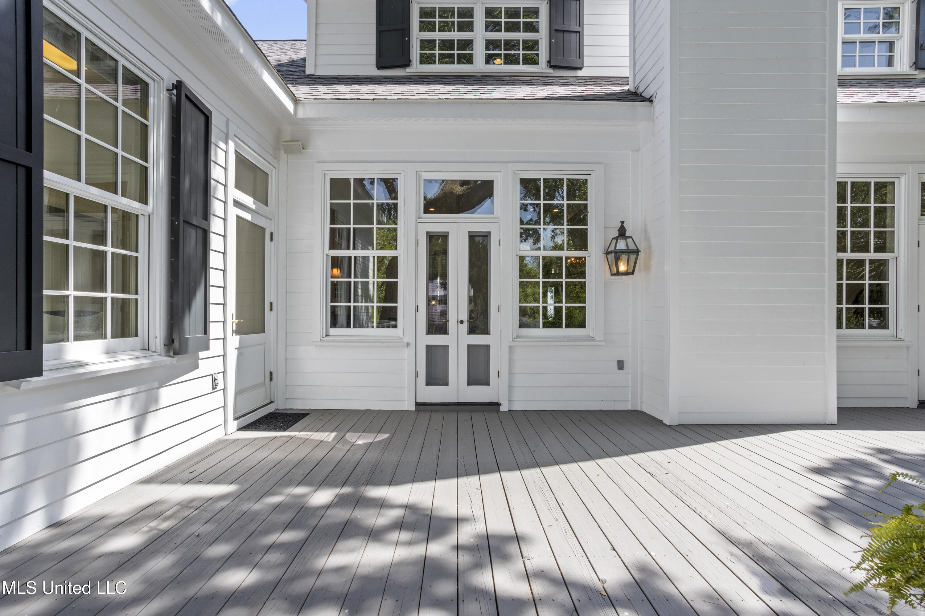 600 W Beach Boulevard Property Photo 65