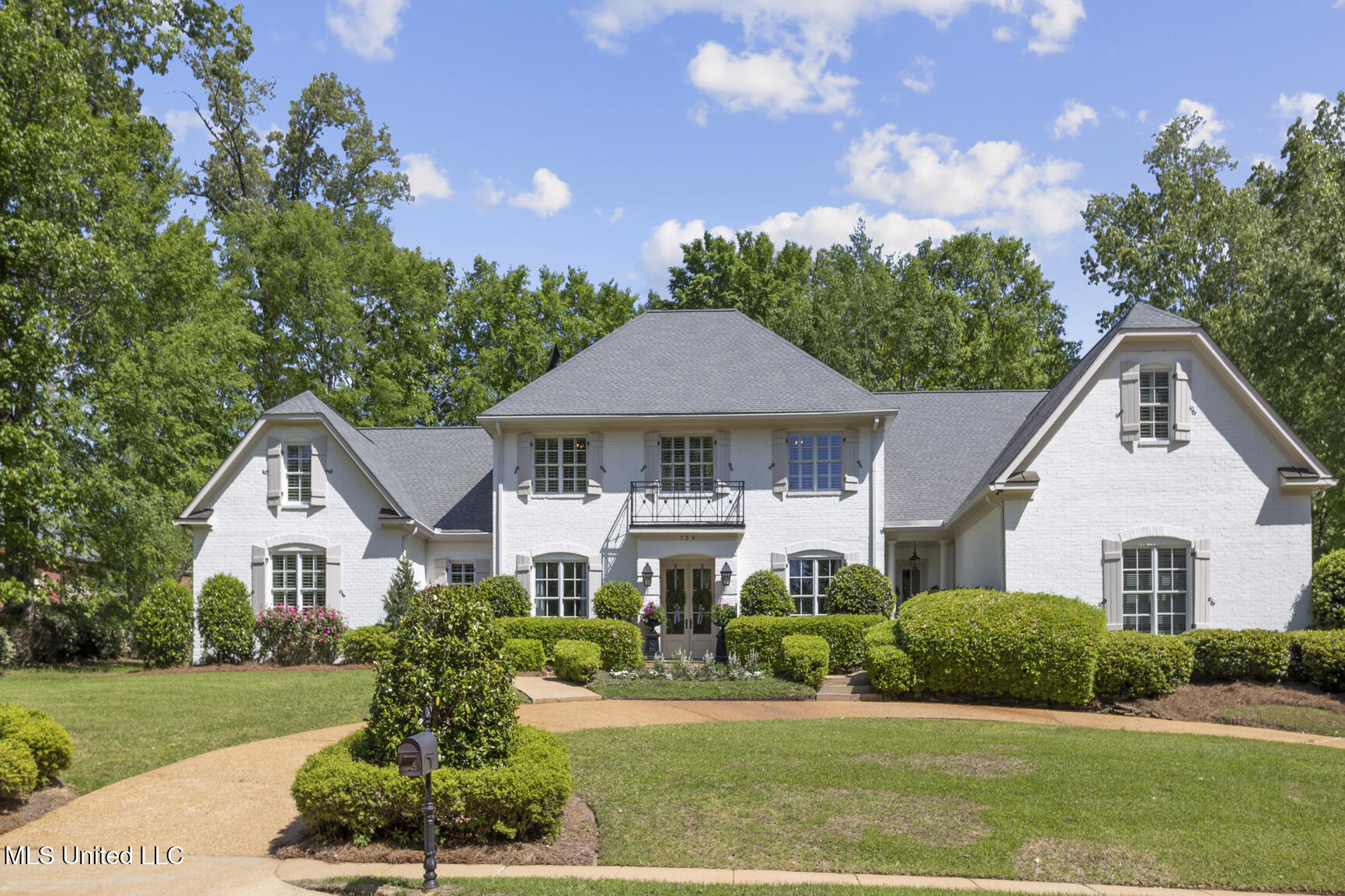 124 Bridgewater Crossing Property Photo 1