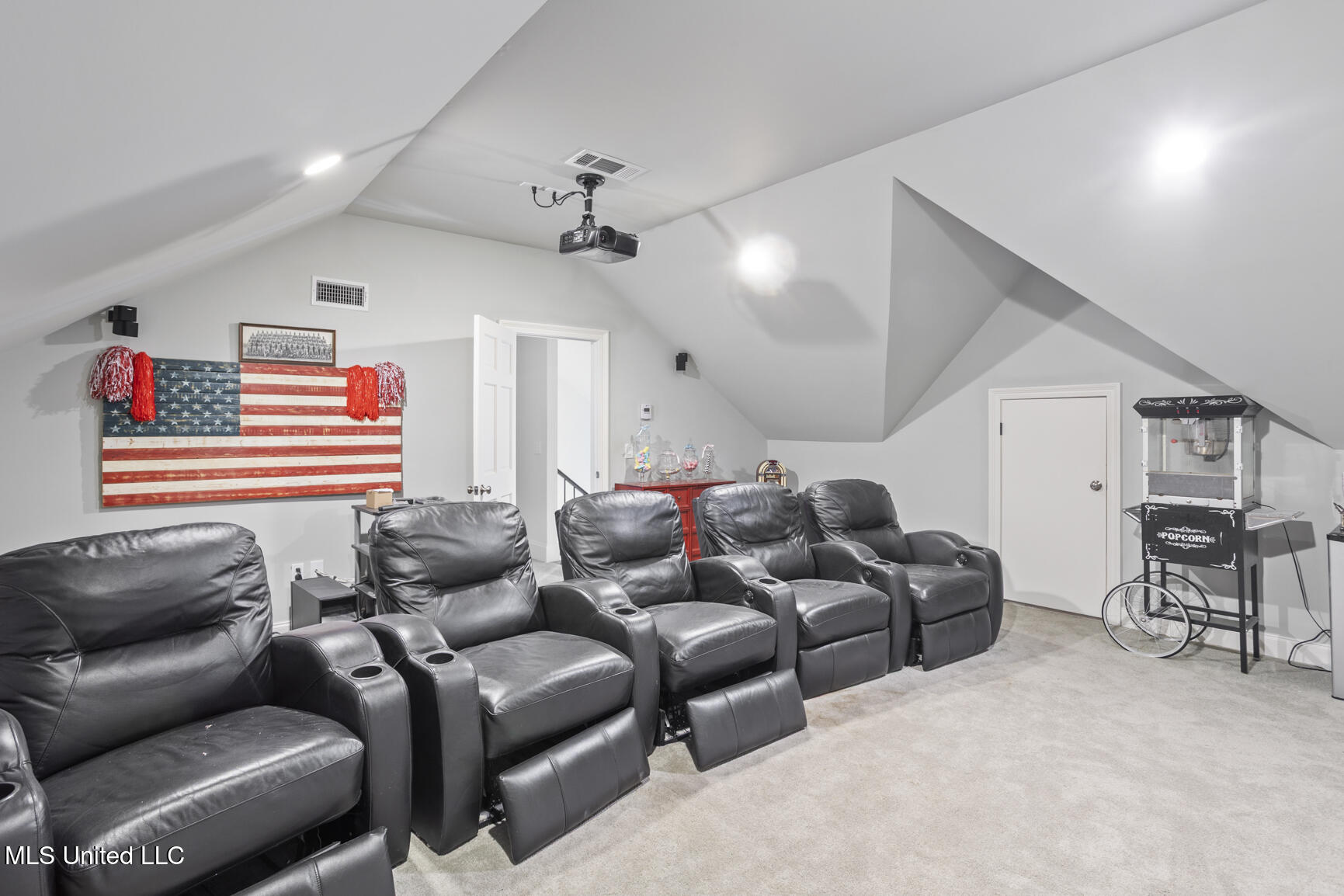 124 Bridgewater Crossing Property Photo 40