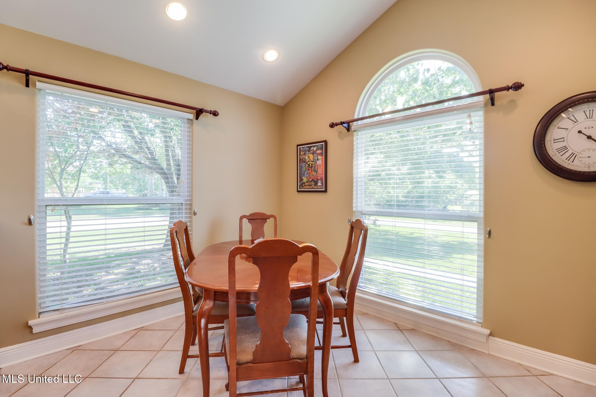 1296 John Evans Drive Property Photo 5