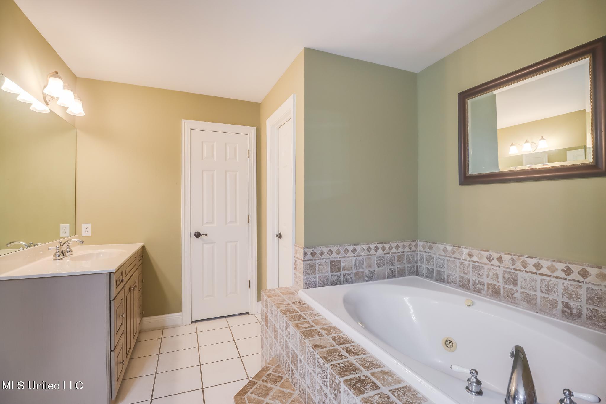 1296 John Evans Drive Property Photo 13