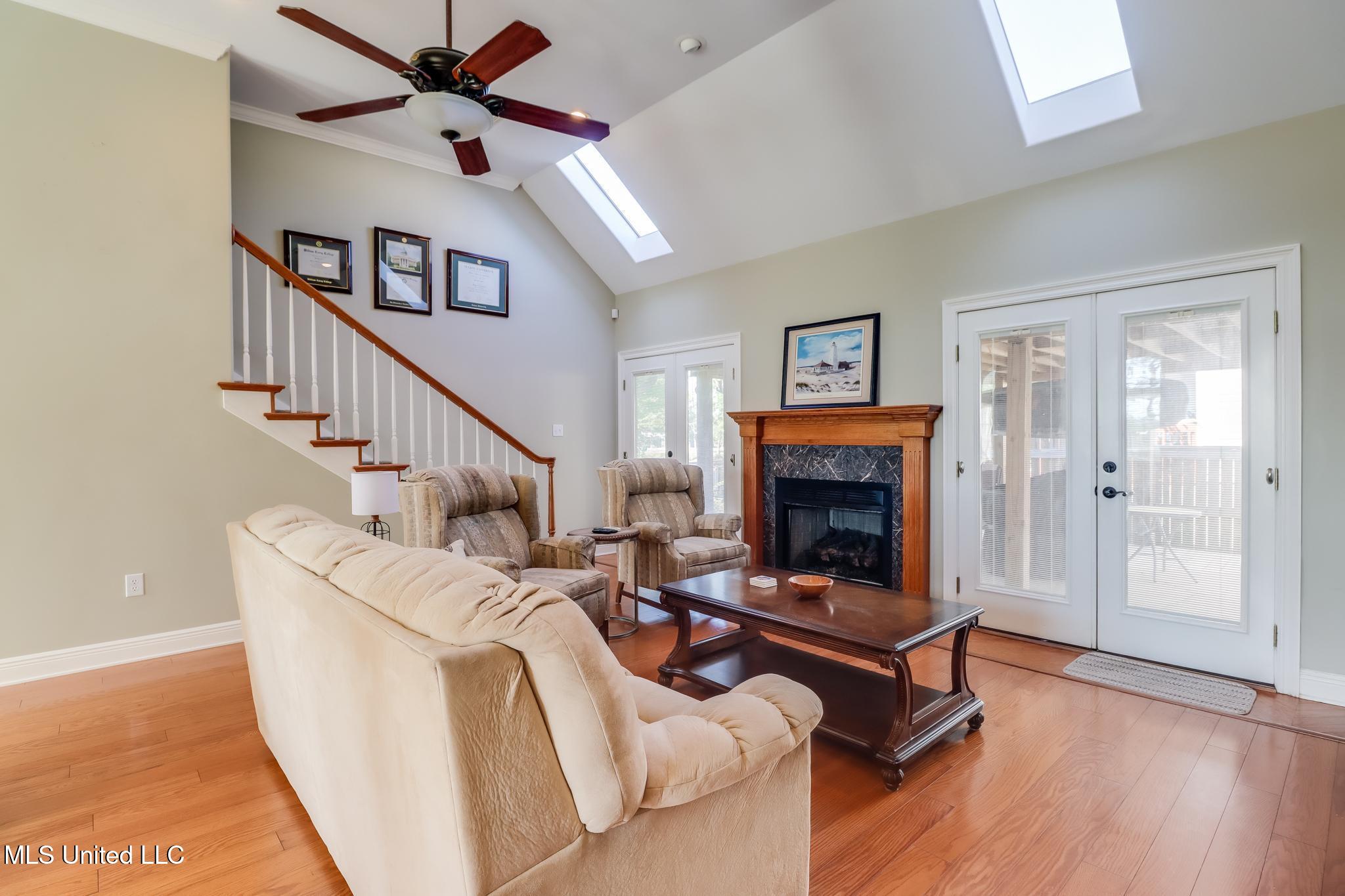 1296 John Evans Drive Property Photo 15