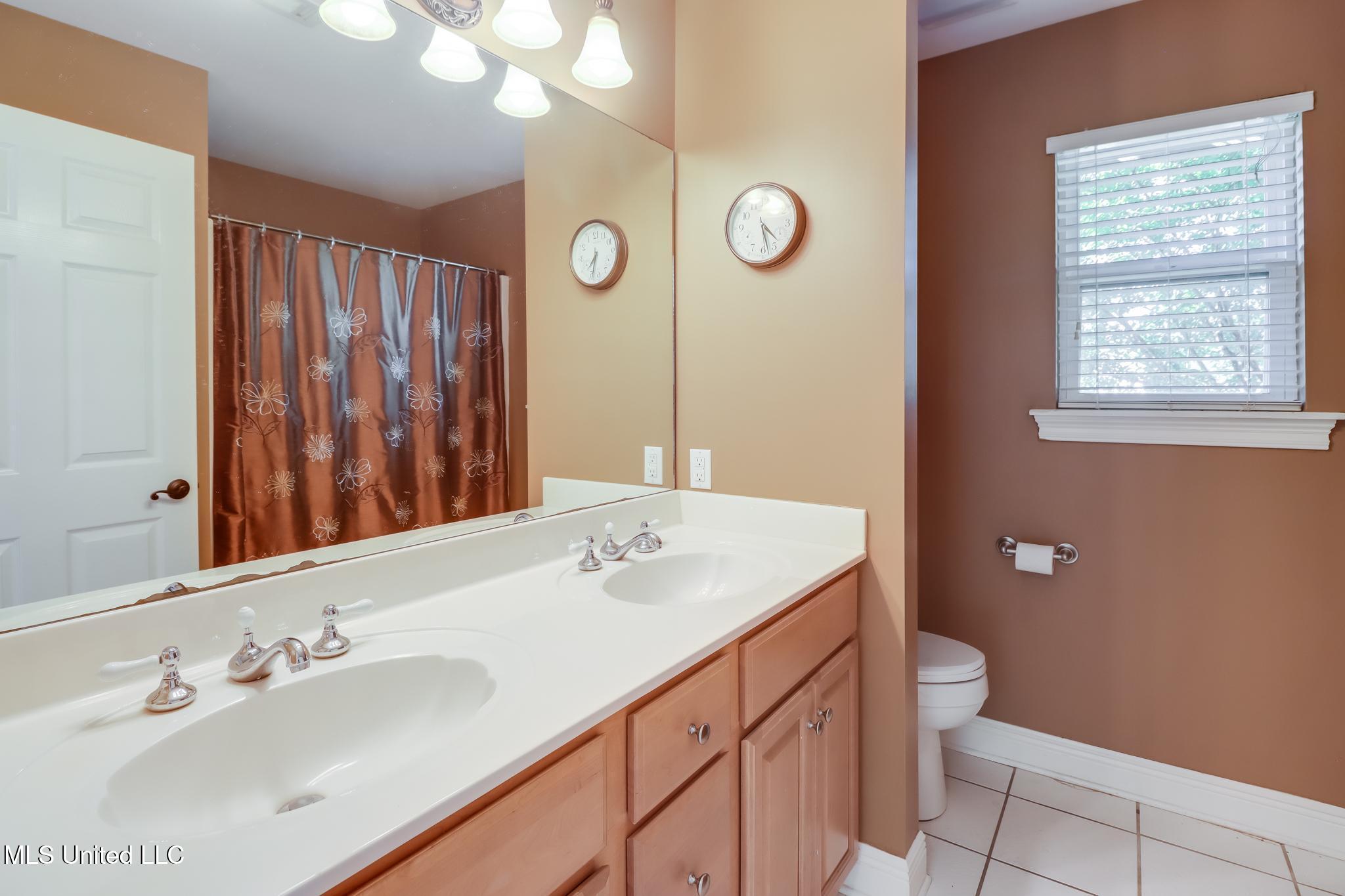 1296 John Evans Drive Property Photo 21