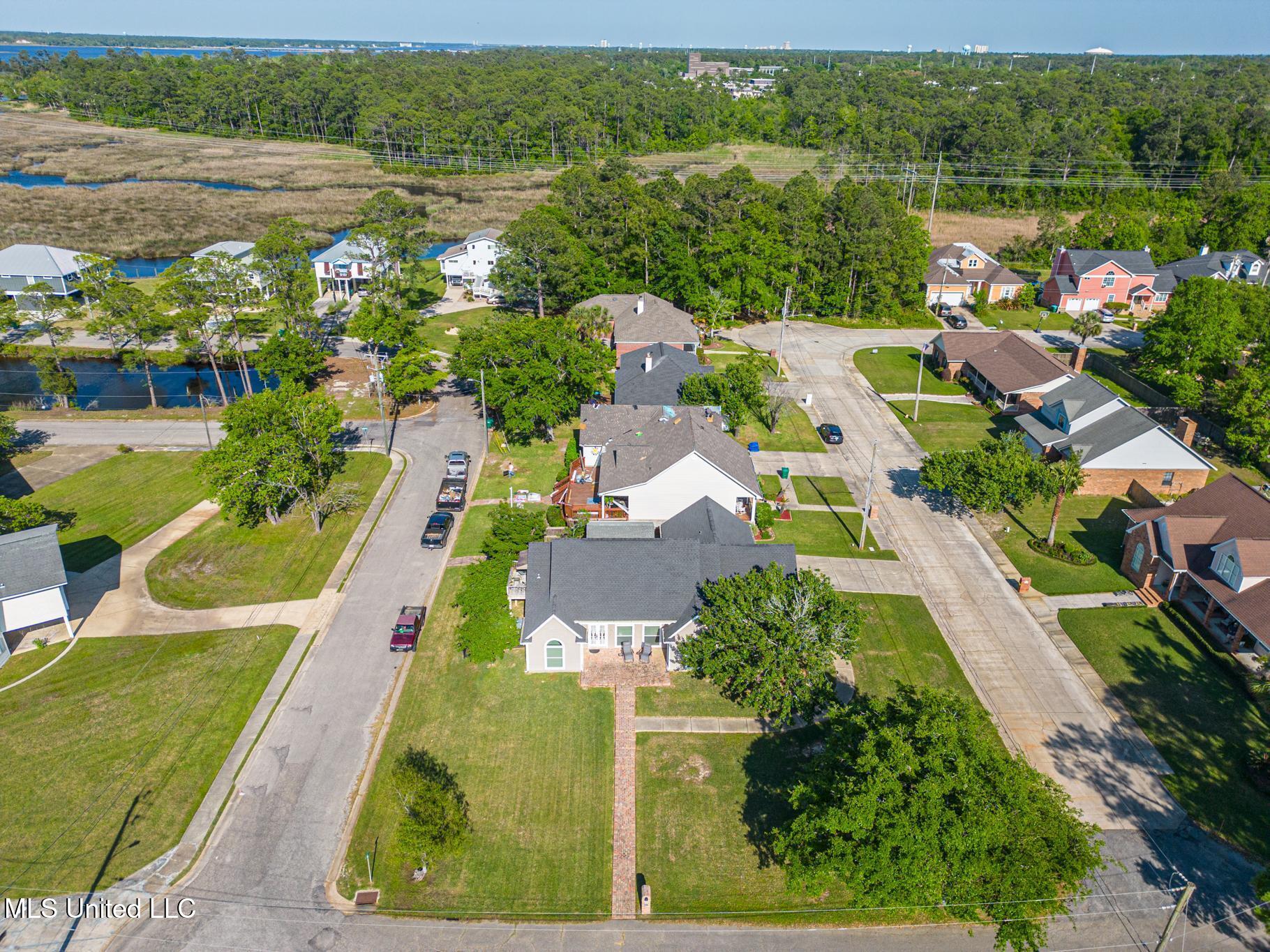 1296 John Evans Drive Property Photo 29