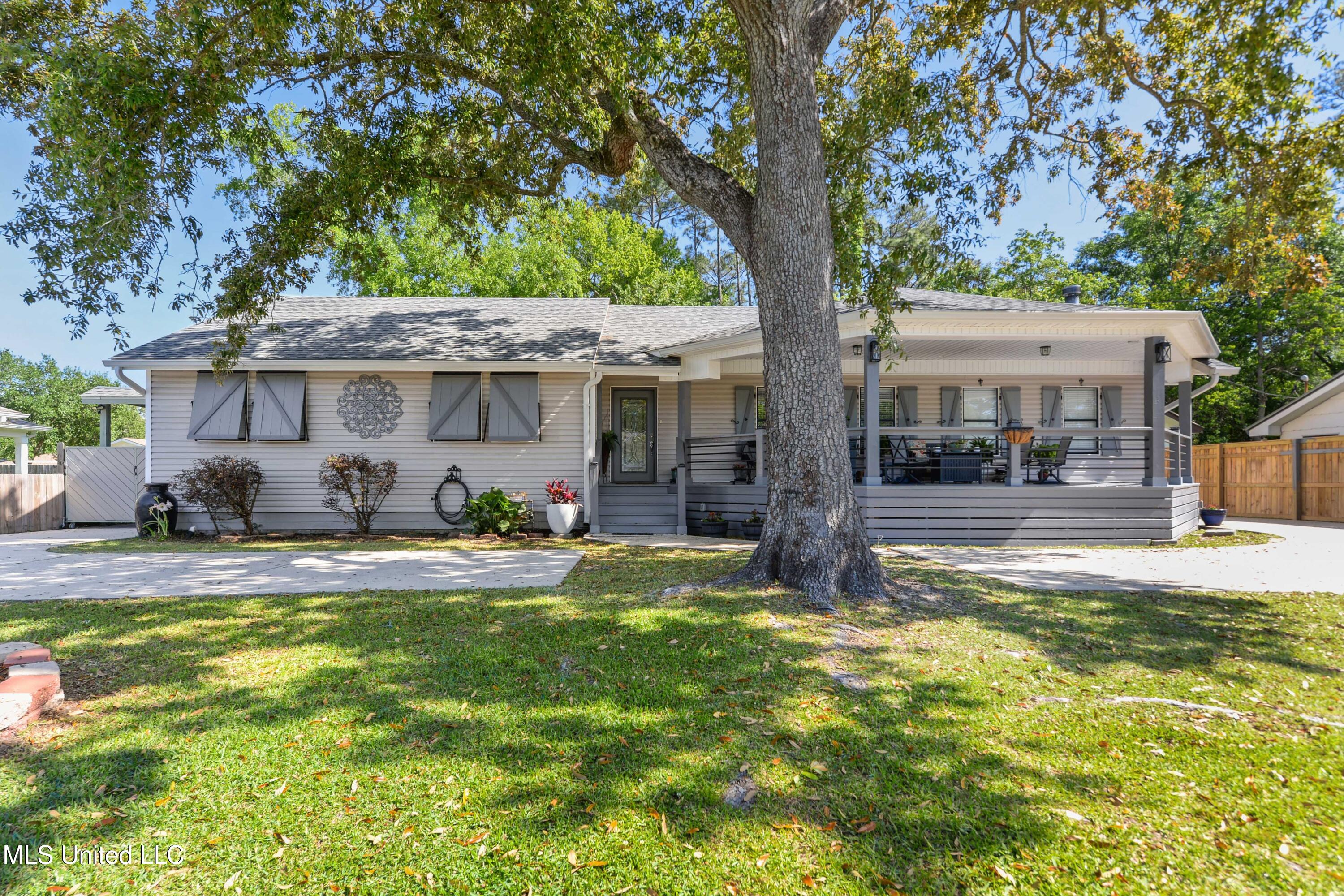 513 Vine Circle Property Photo 1