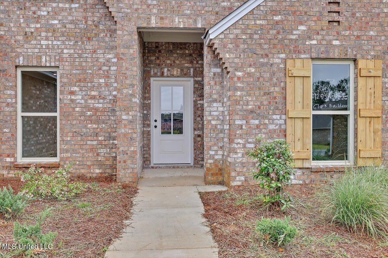 125 Southern Oak Way Property Photo 4