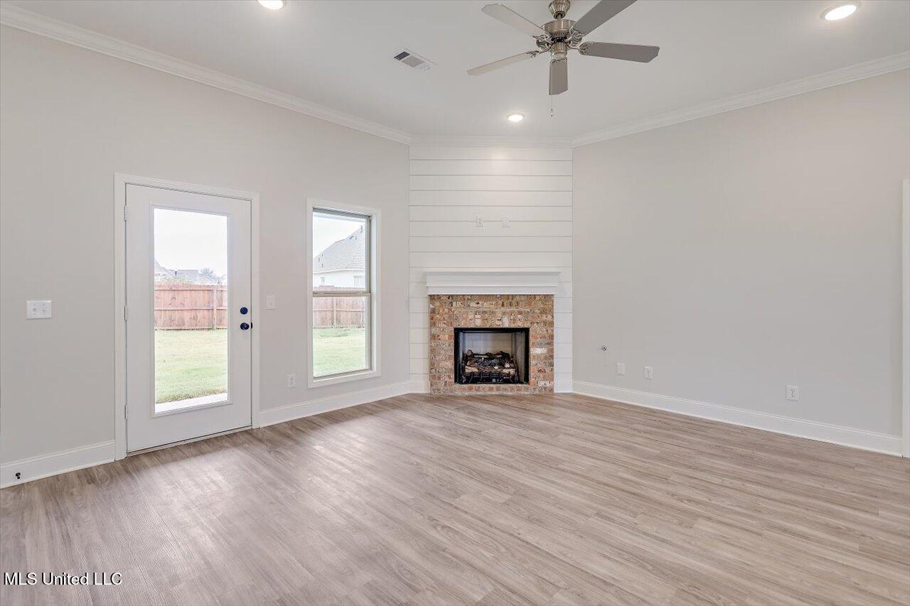 125 Southern Oak Way Property Photo 9