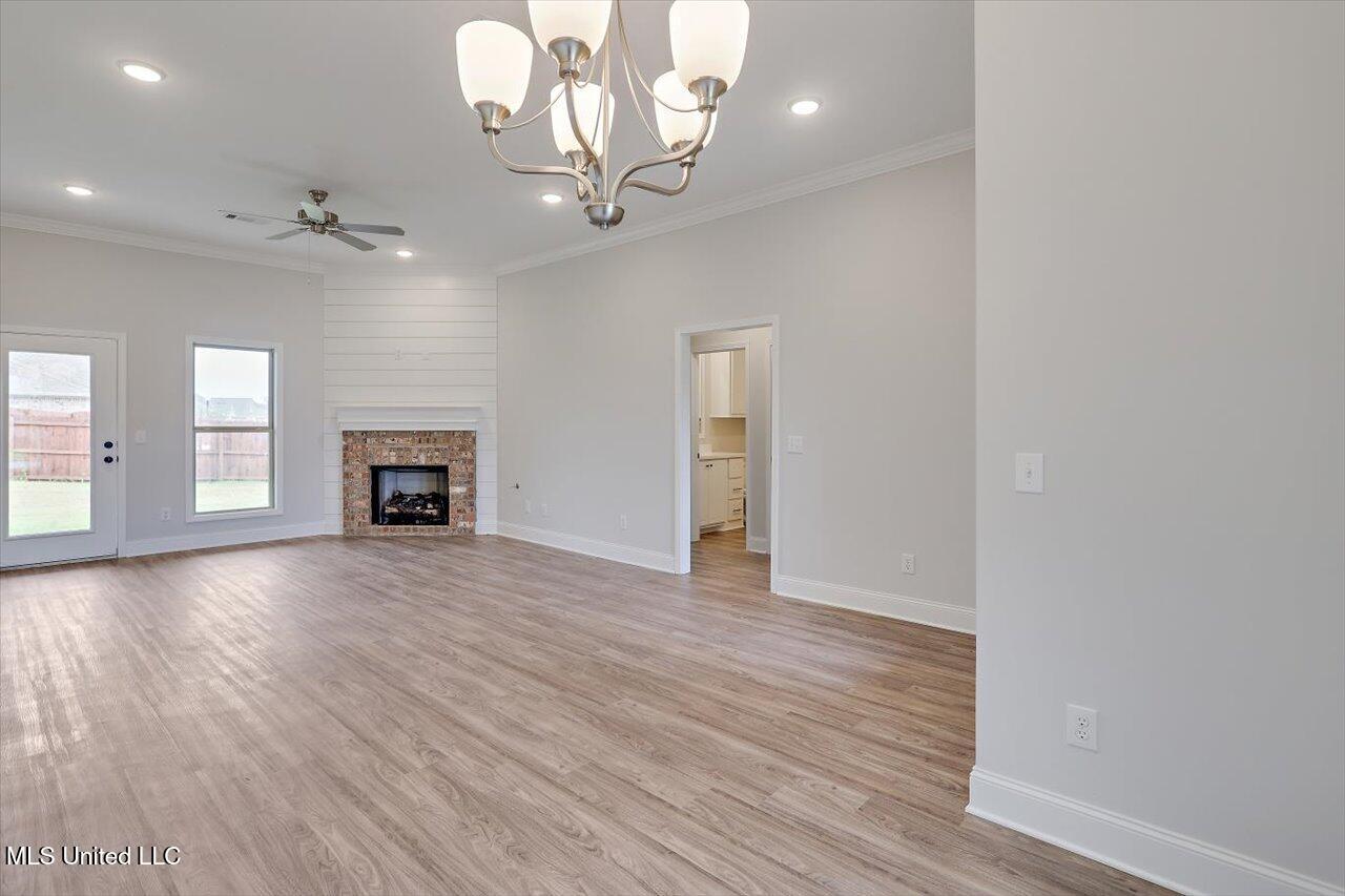 125 Southern Oak Way Property Photo 15