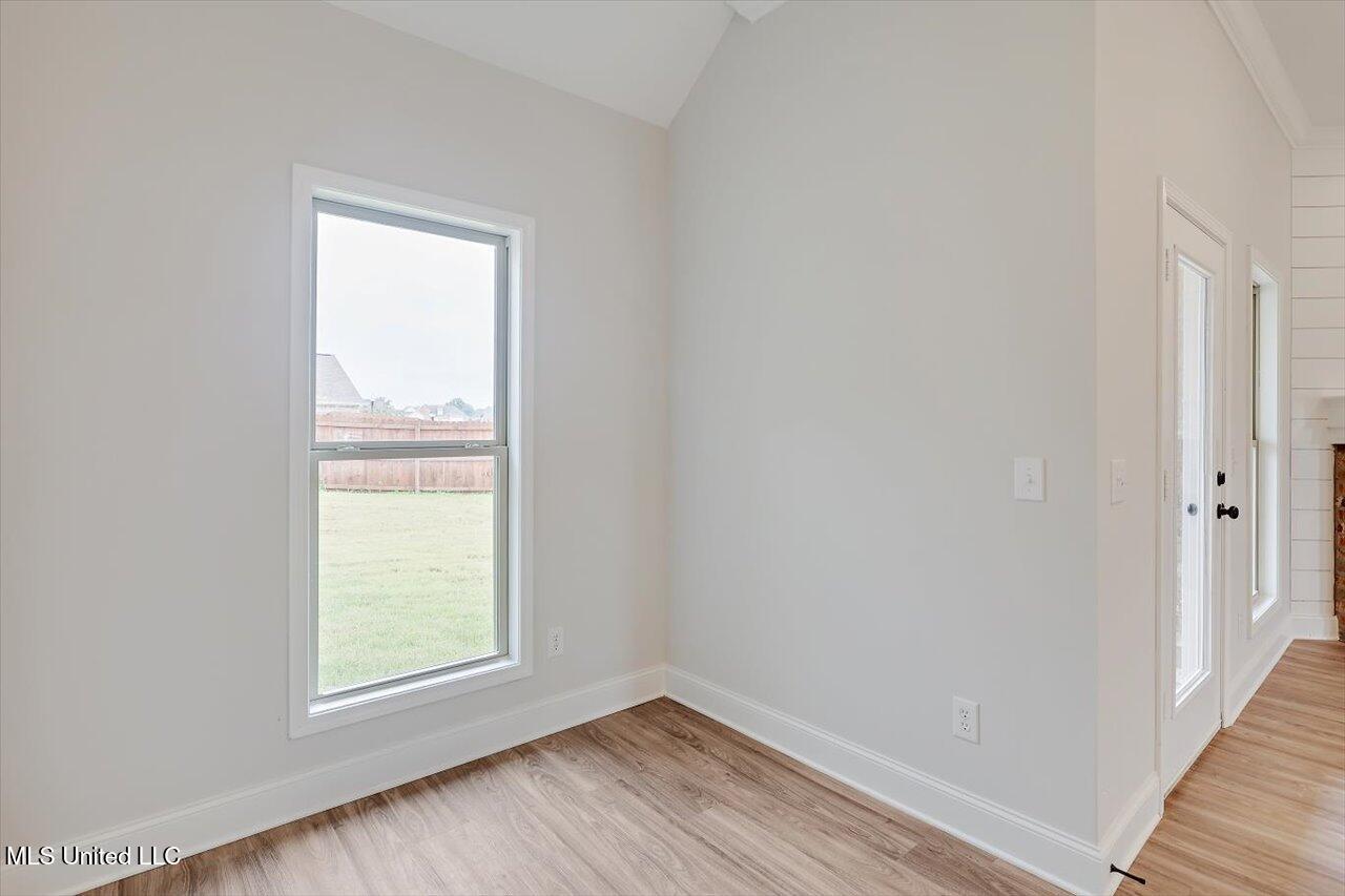 125 Southern Oak Way Property Photo 16