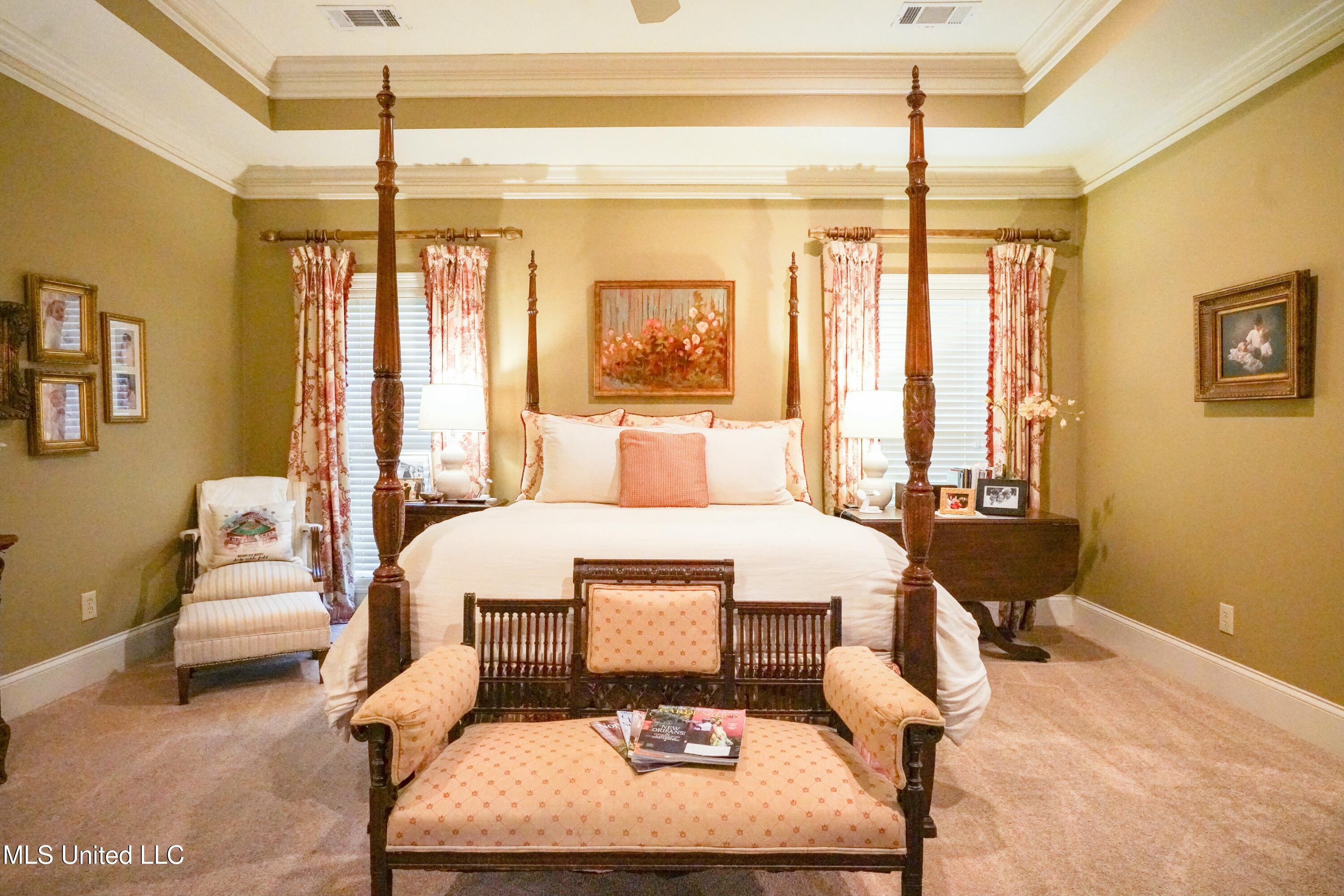 908 Newland Street Property Photo 21