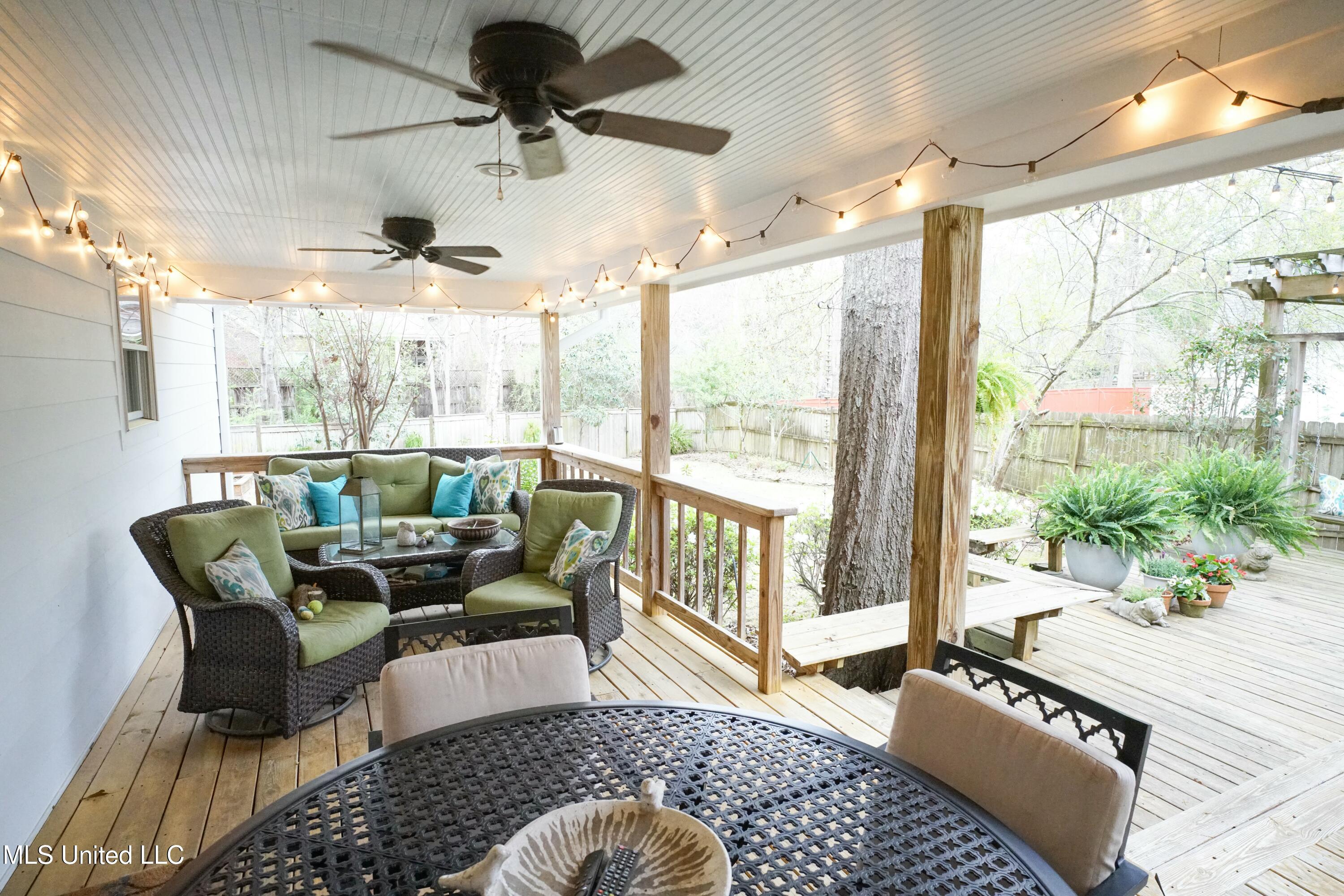 908 Newland Street Property Photo 47