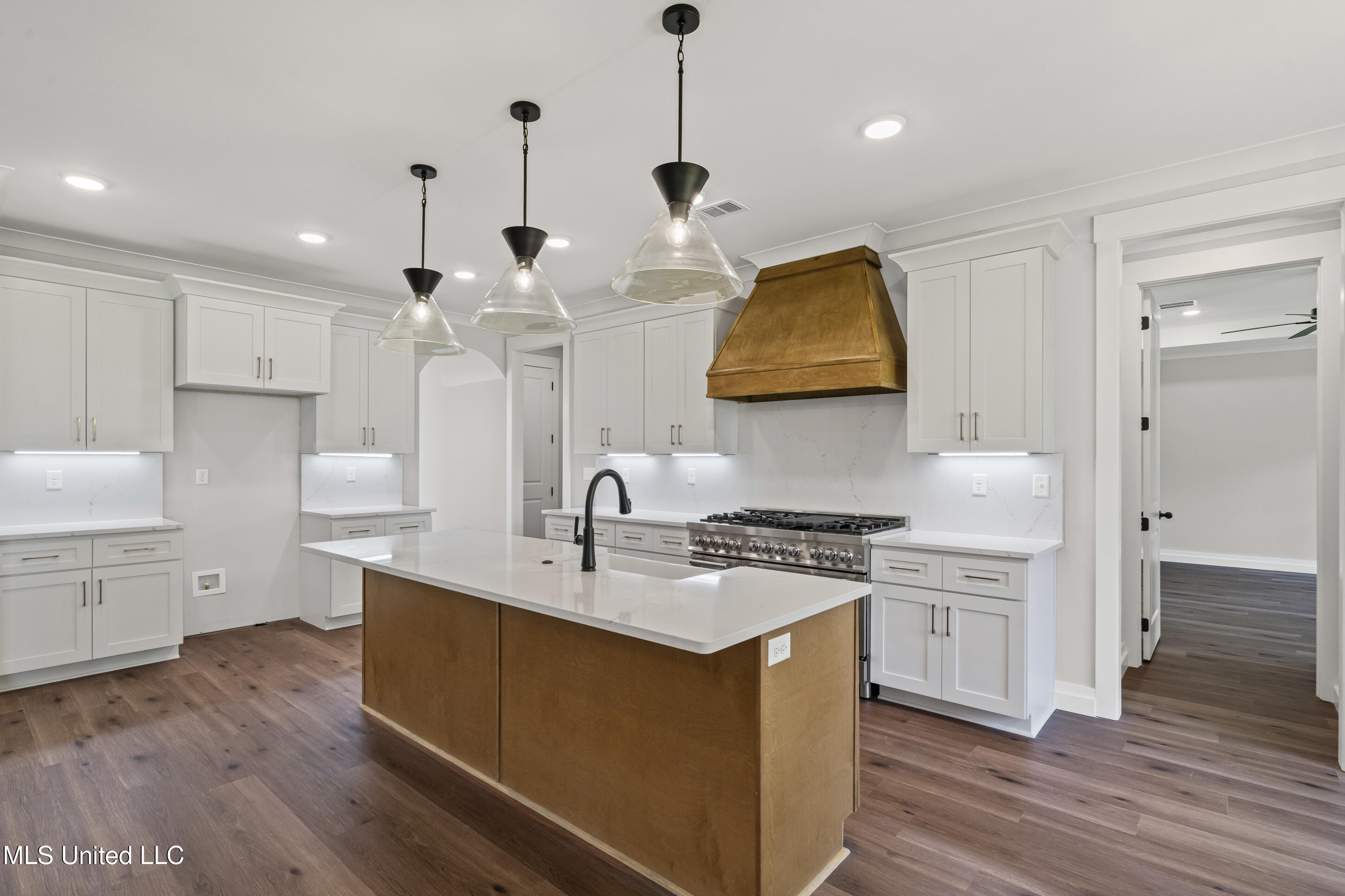 1606 Ashtons Lane Property Photo 10