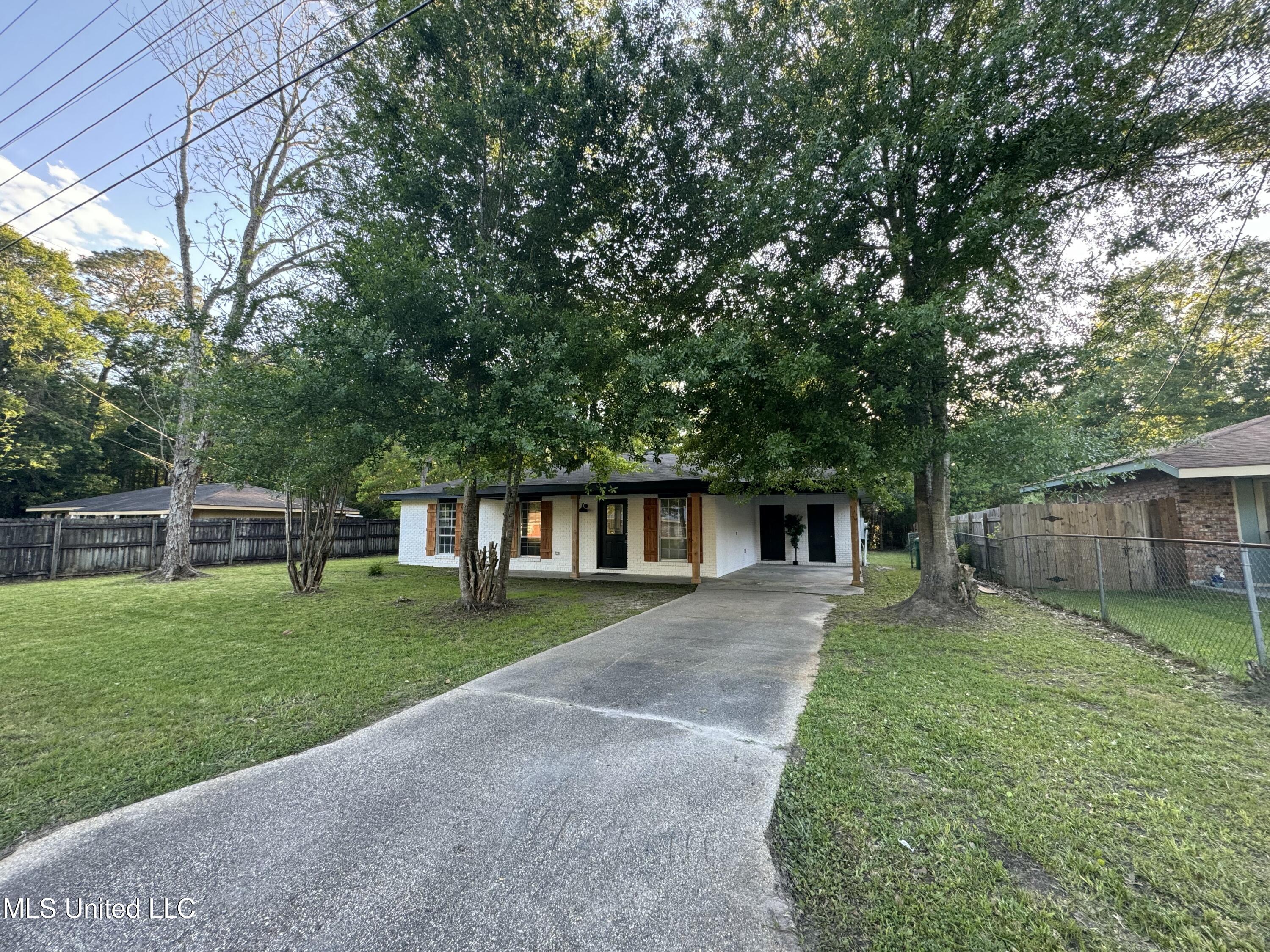 1705 Audubon Drive Property Photo 3