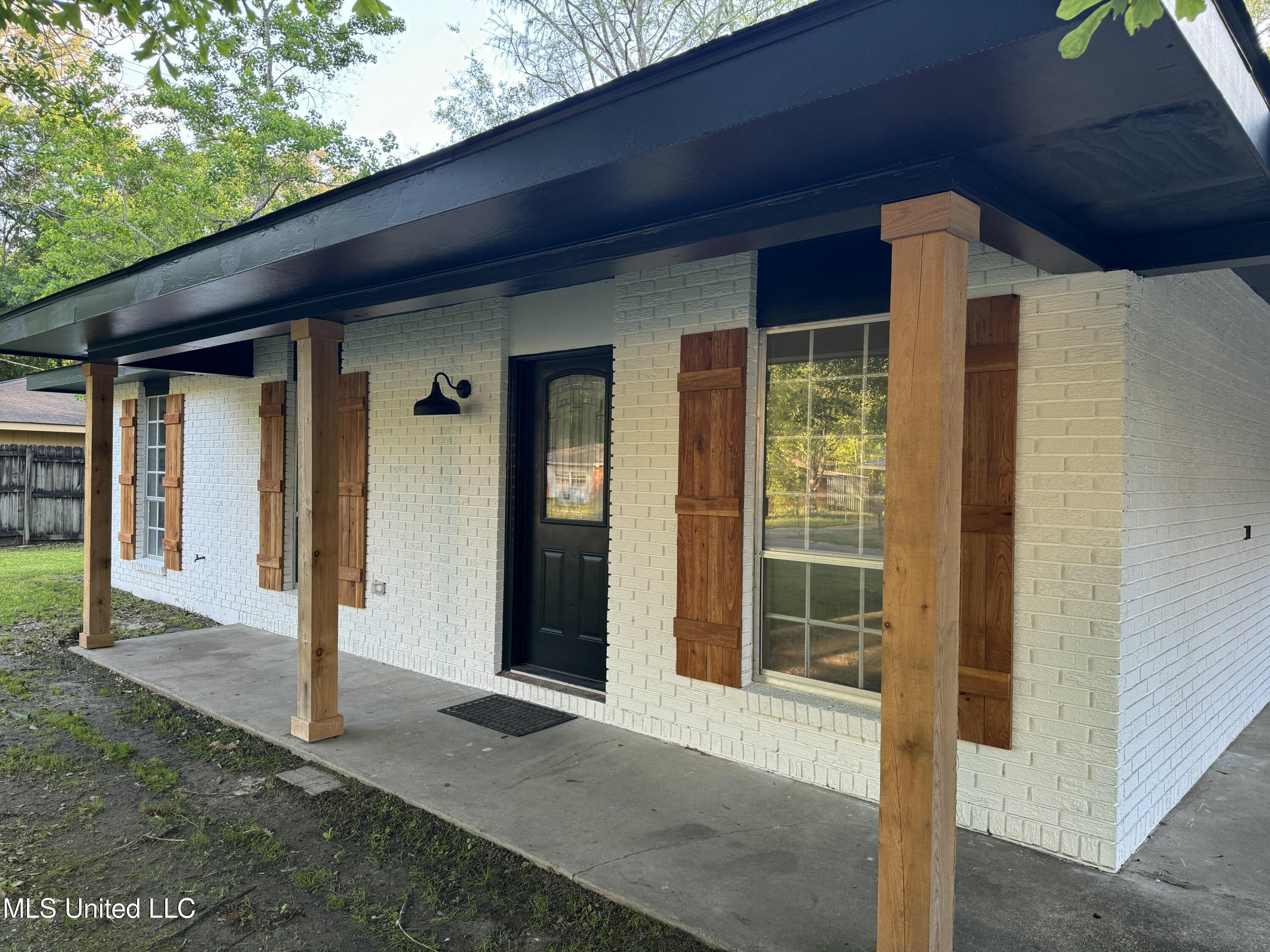 1705 Audubon Drive Property Photo 4
