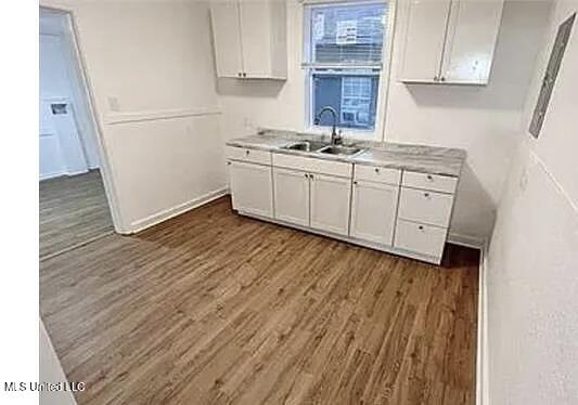 1325 Fourth Avenue Property Photo 4