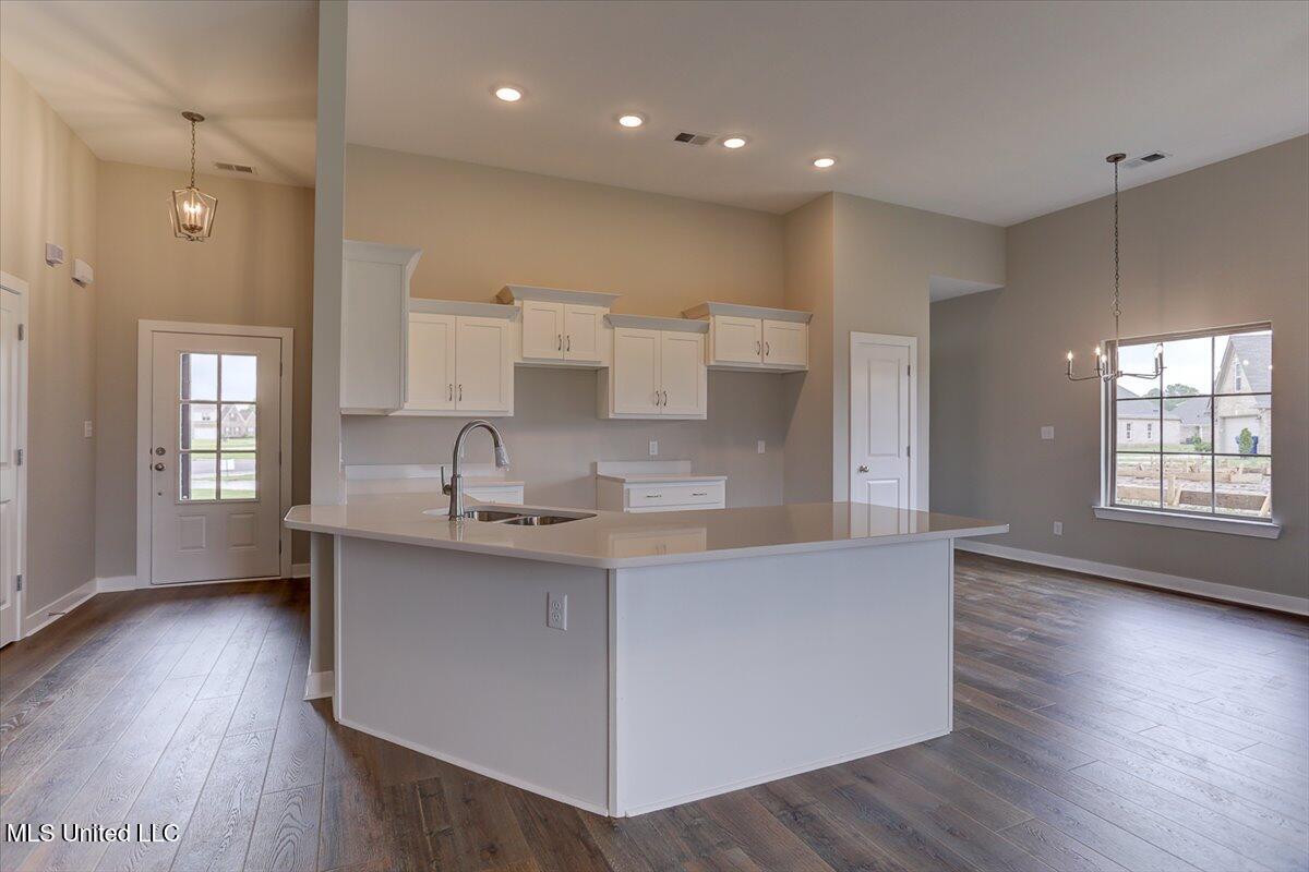 7736 Carmel Cove Property Photo 8