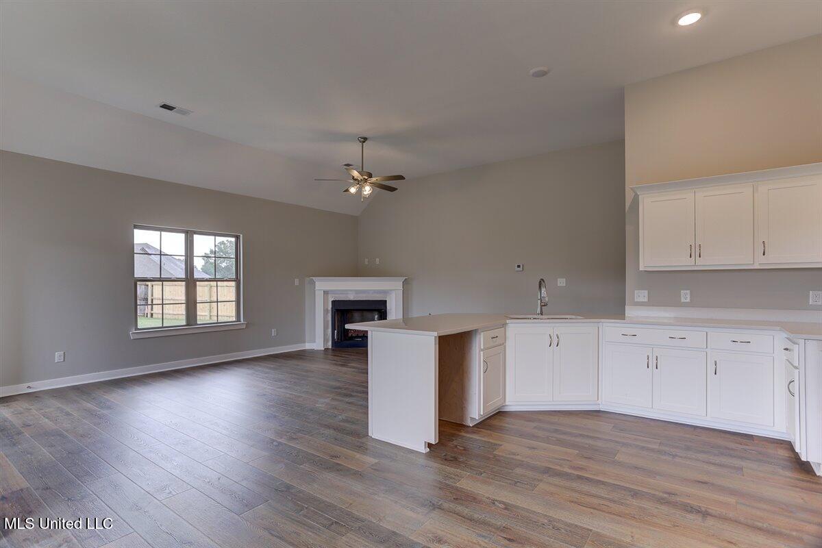 7736 Carmel Cove Property Photo 10