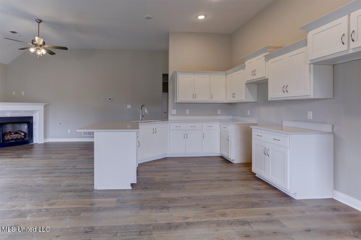 7736 Carmel Cove Property Photo 14