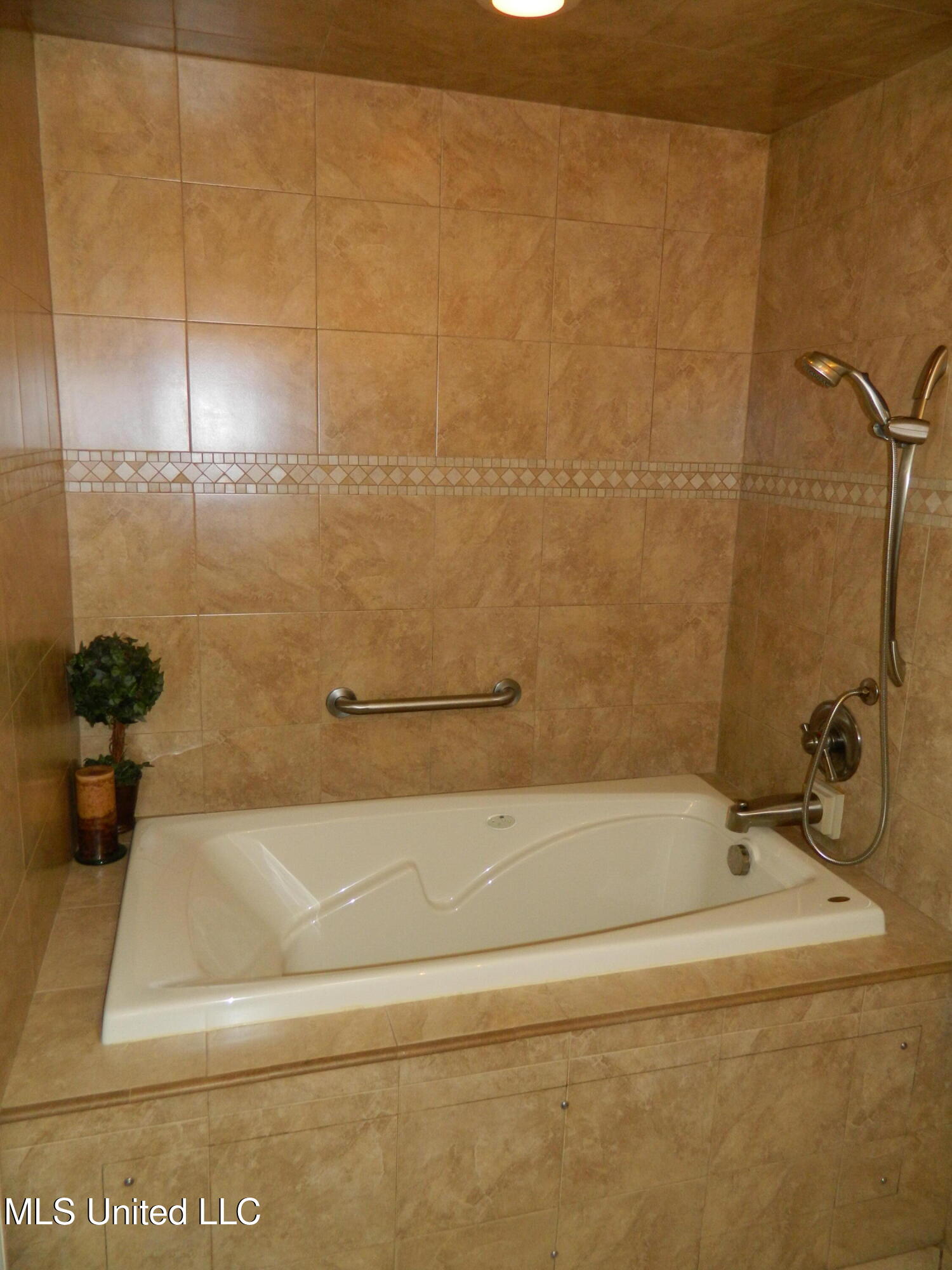 7922 Lanai Place Property Photo 32