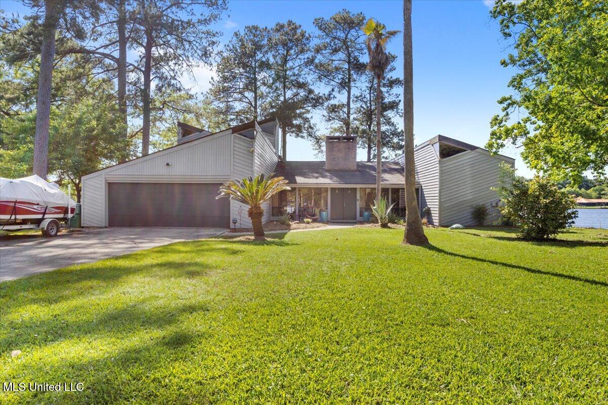 104 Mariner Cirlce Circle Property Photo 1