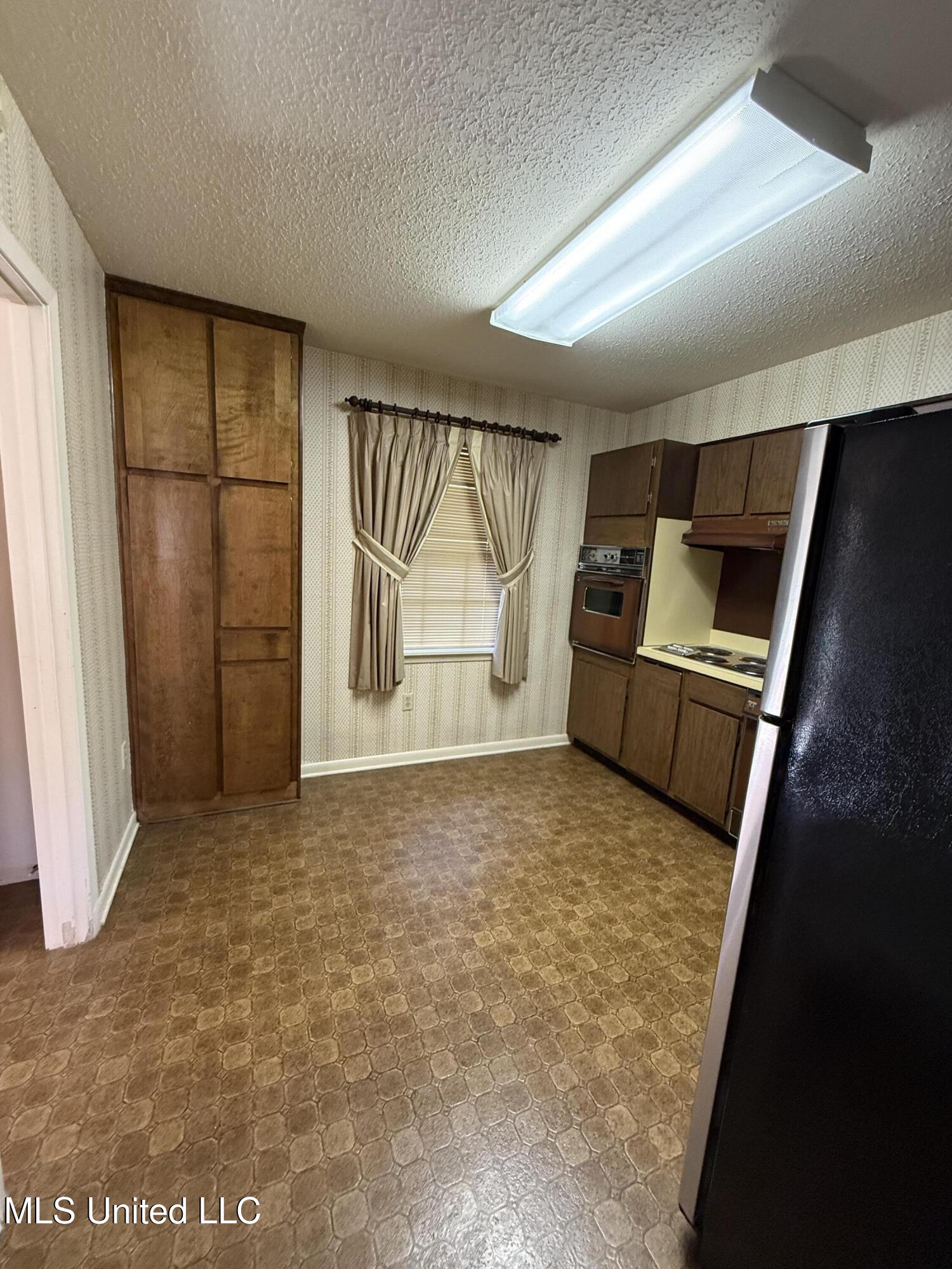 5155 Wayneland Drive Property Photo 12