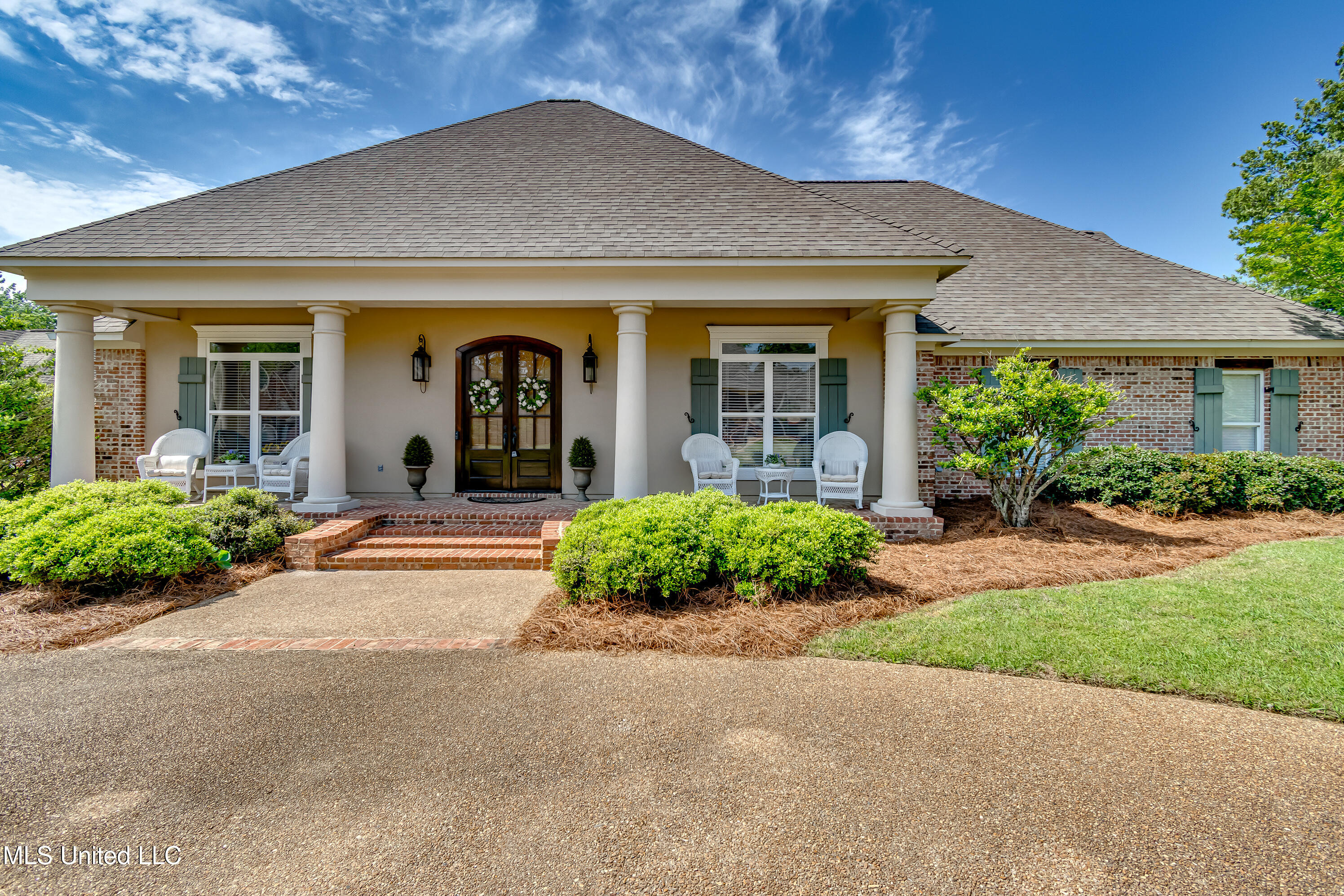 323 Eastridge Drive Property Photo