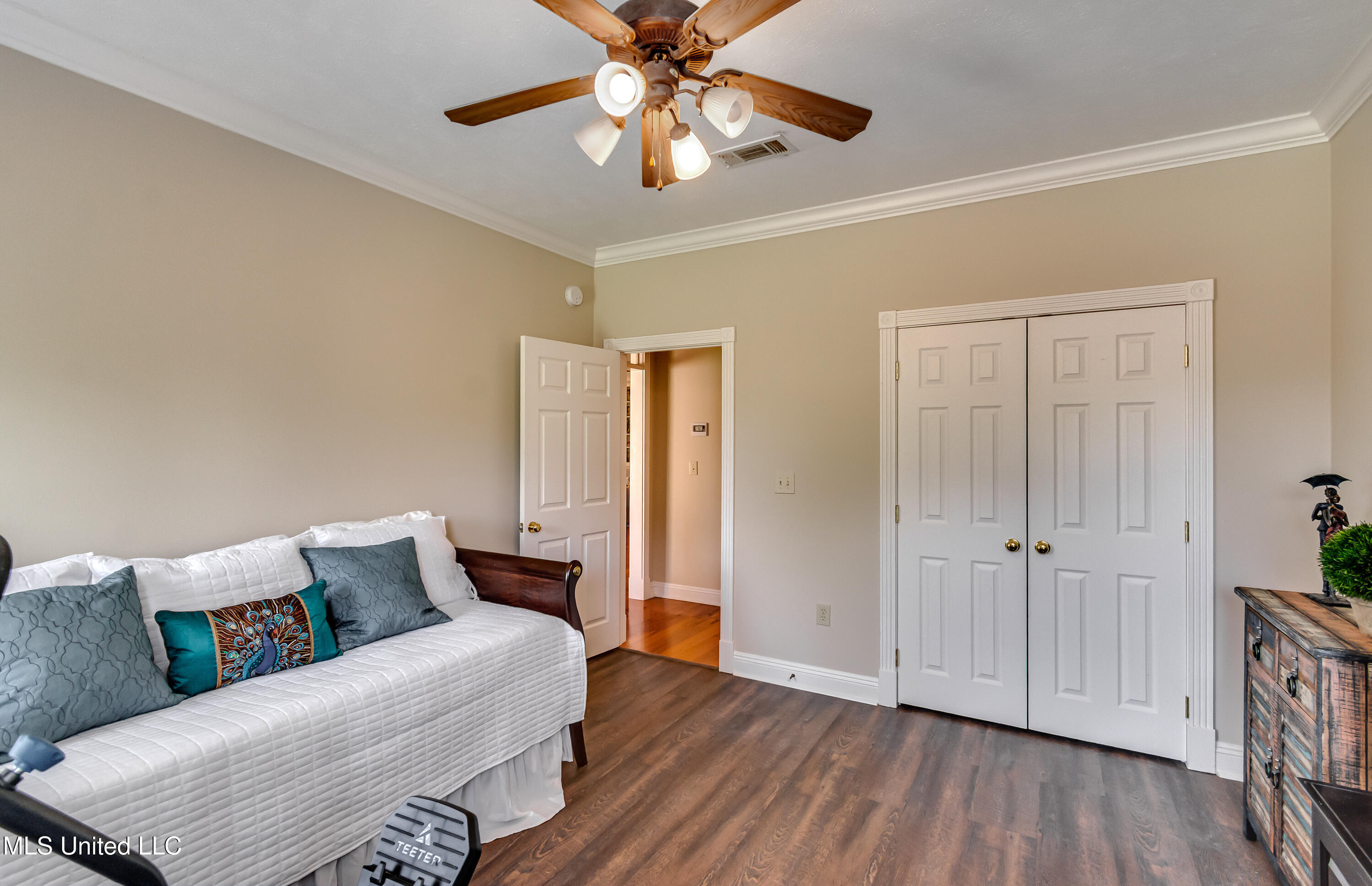 323 Eastridge Drive Property Photo 27