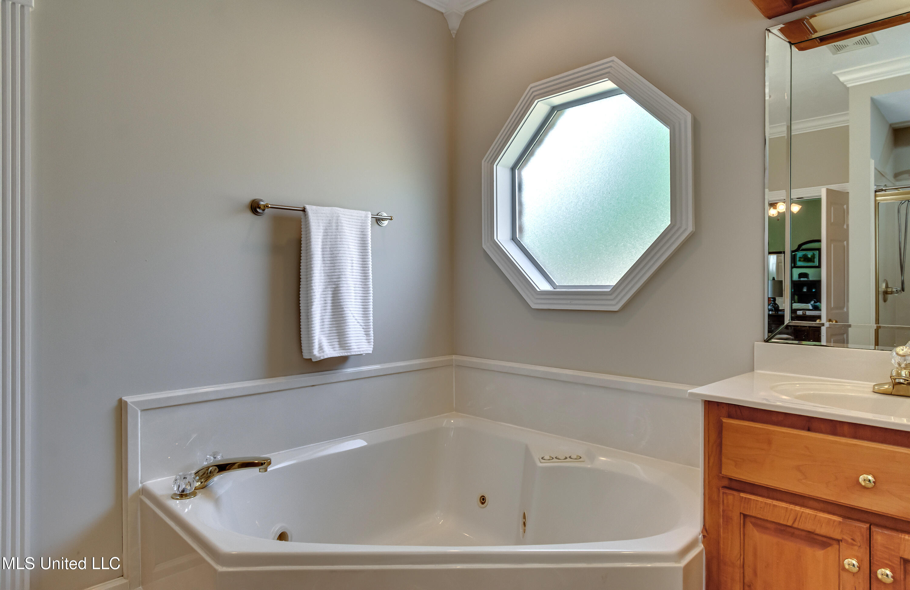 323 Eastridge Drive Property Photo 42