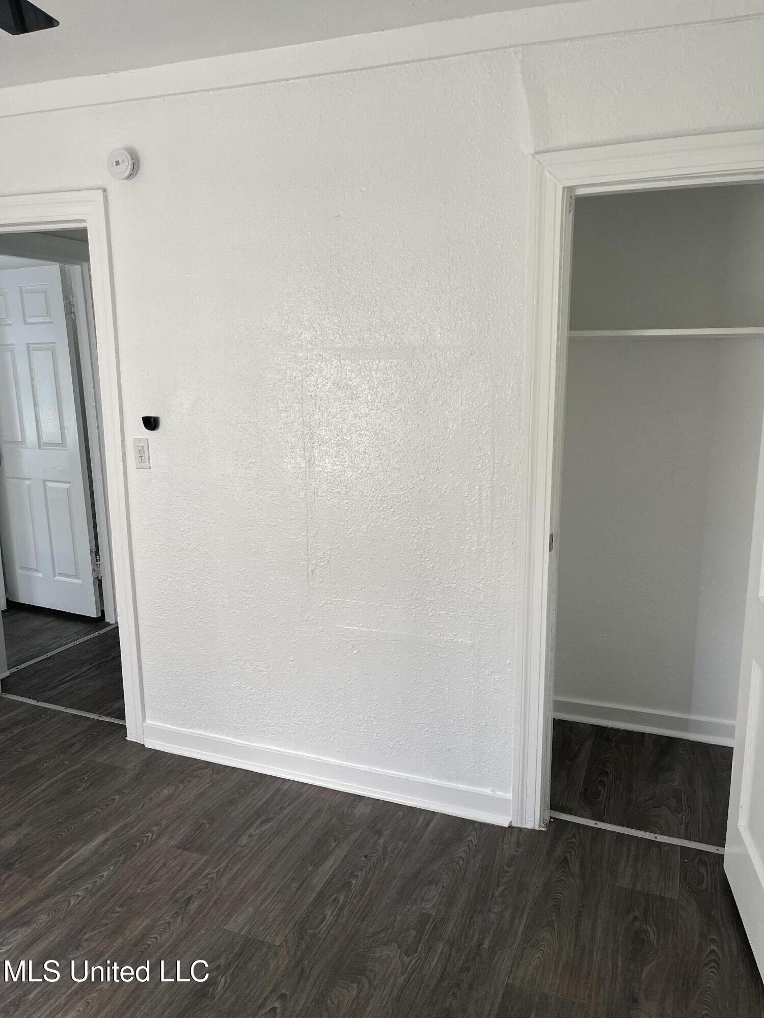 1830 Westover Street Property Photo 5