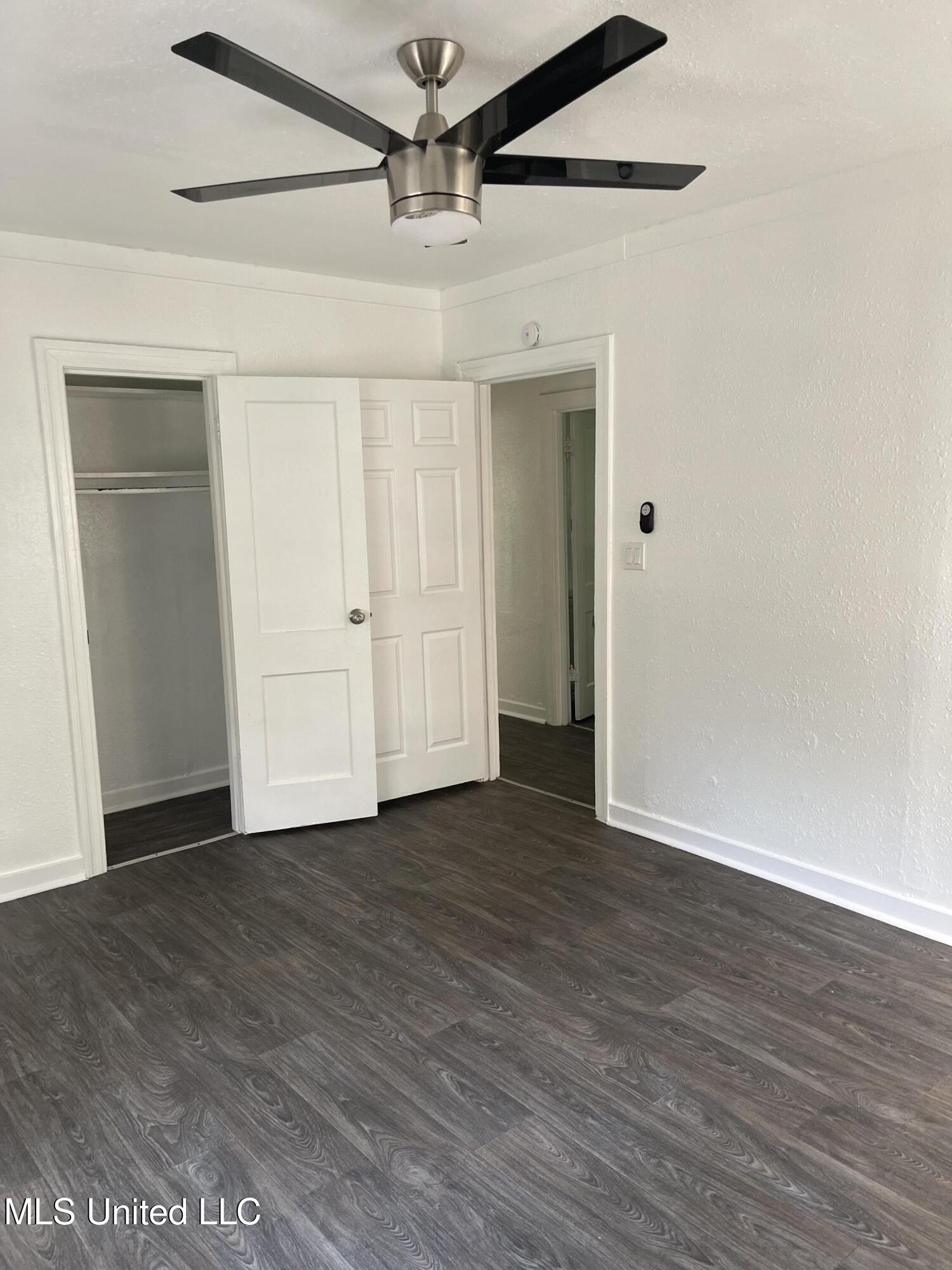 1830 Westover Street Property Photo 7