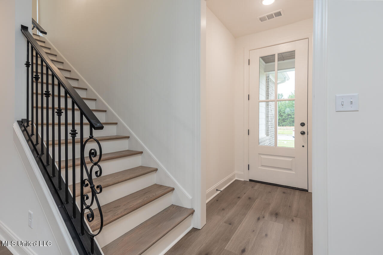 1419 Caroline Court Property Photo 15