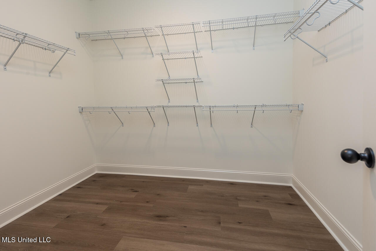 1419 Caroline Court Property Photo 29