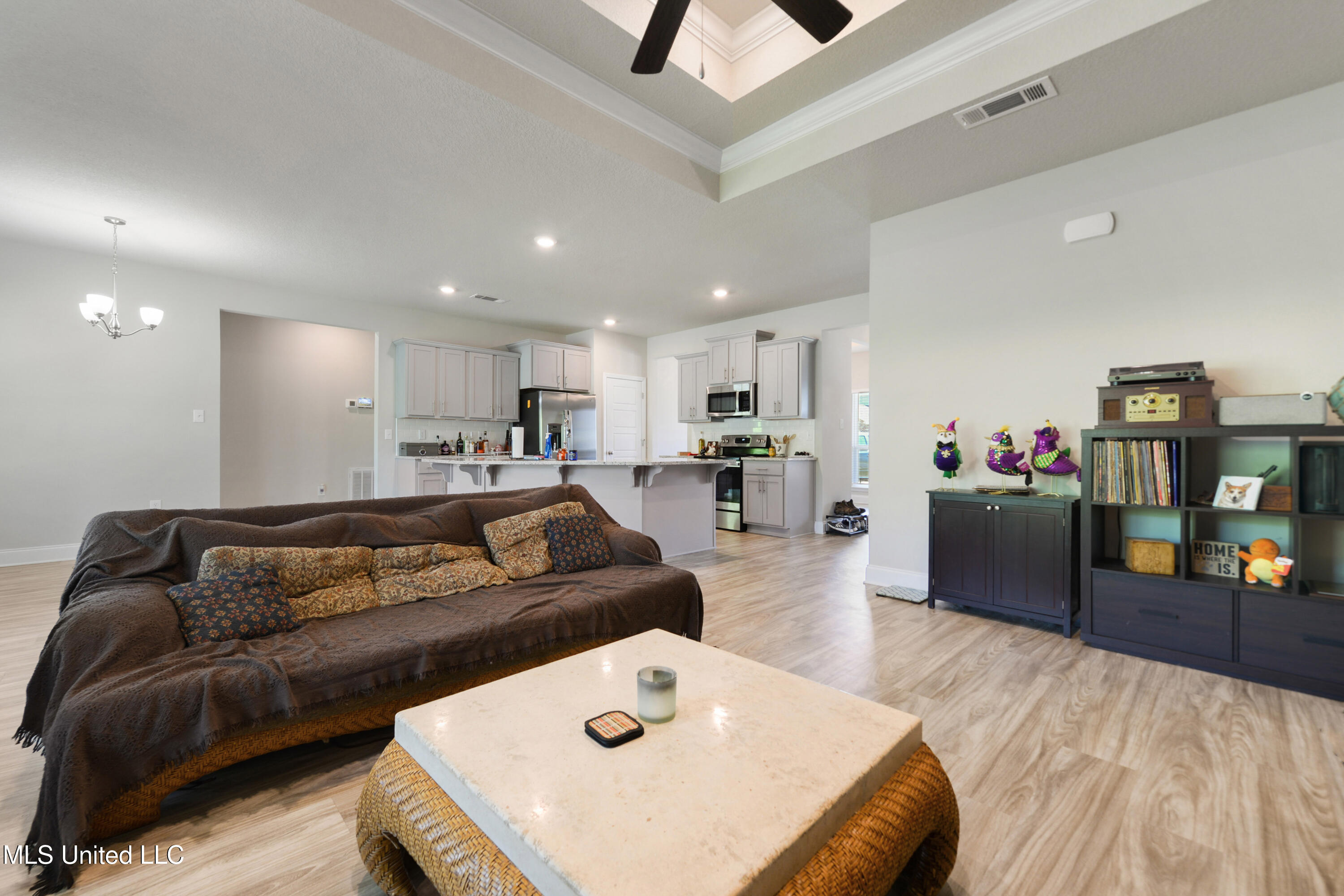 12213 Savannah Circle Property Photo 5