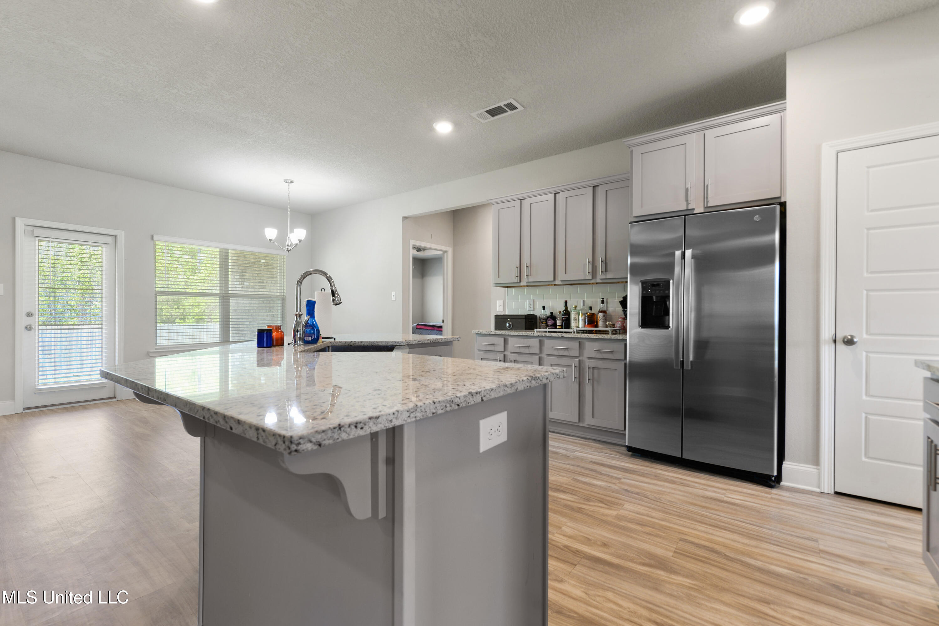 12213 Savannah Circle Property Photo 8