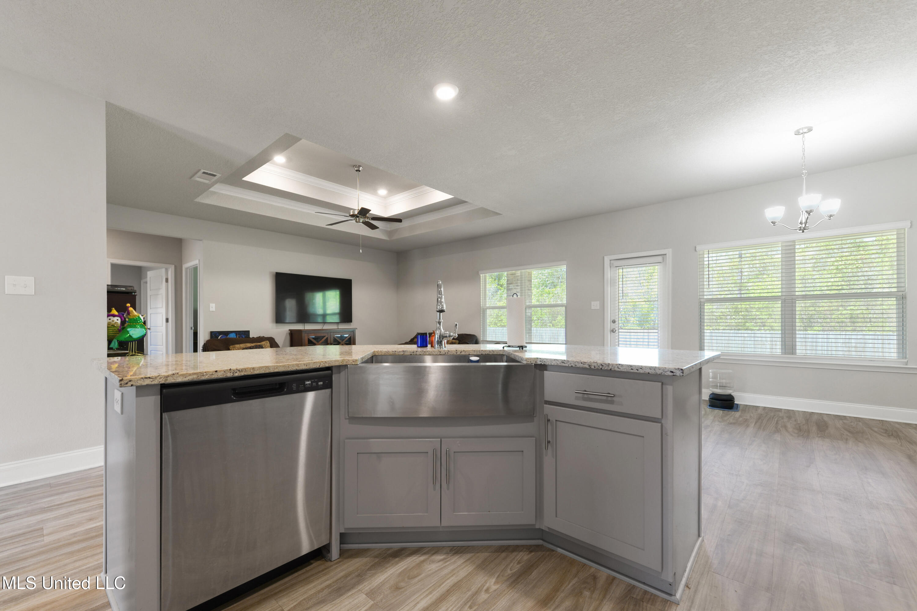 12213 Savannah Circle Property Photo 9