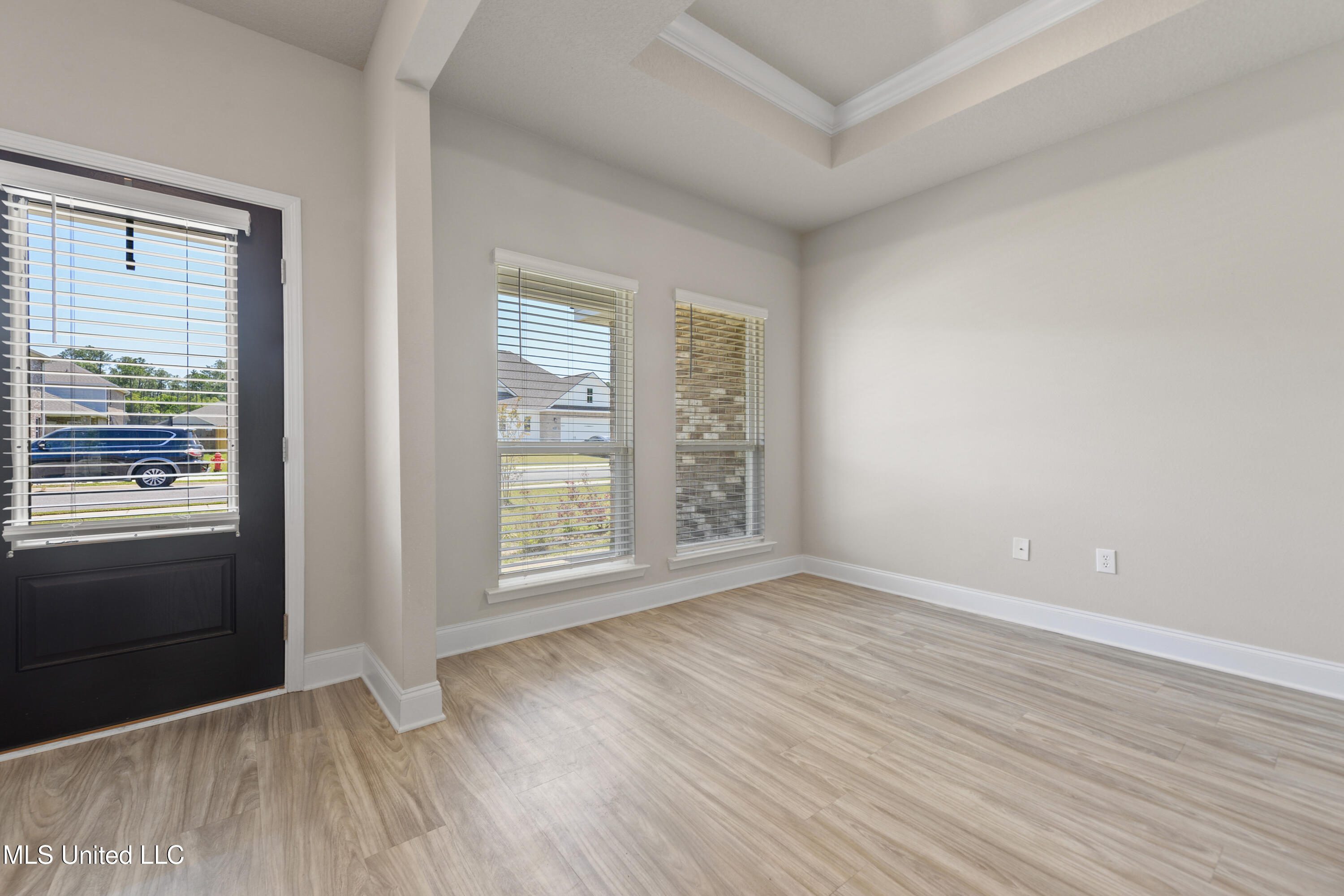 12213 Savannah Circle Property Photo 13