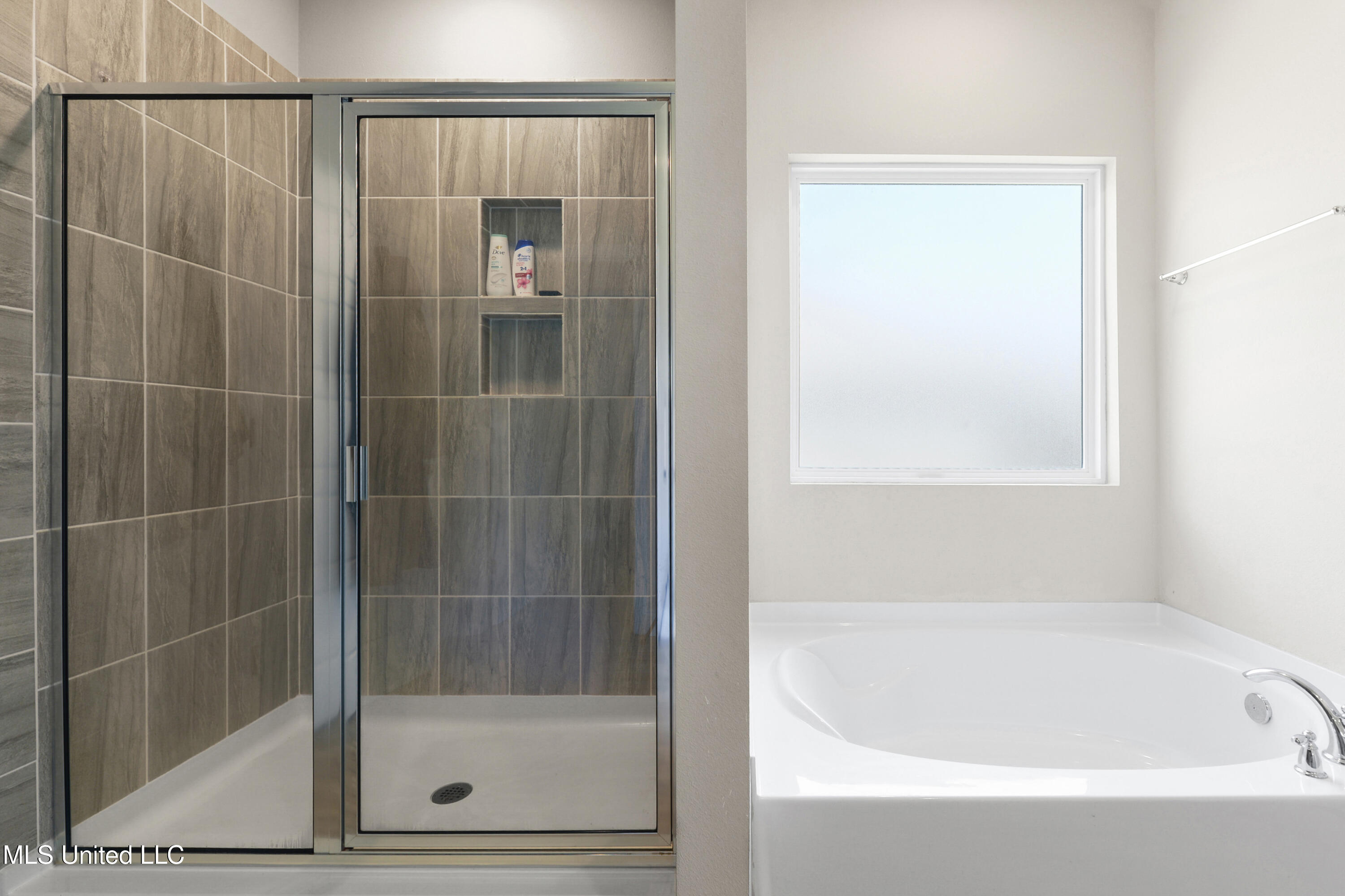 12213 Savannah Circle Property Photo 17