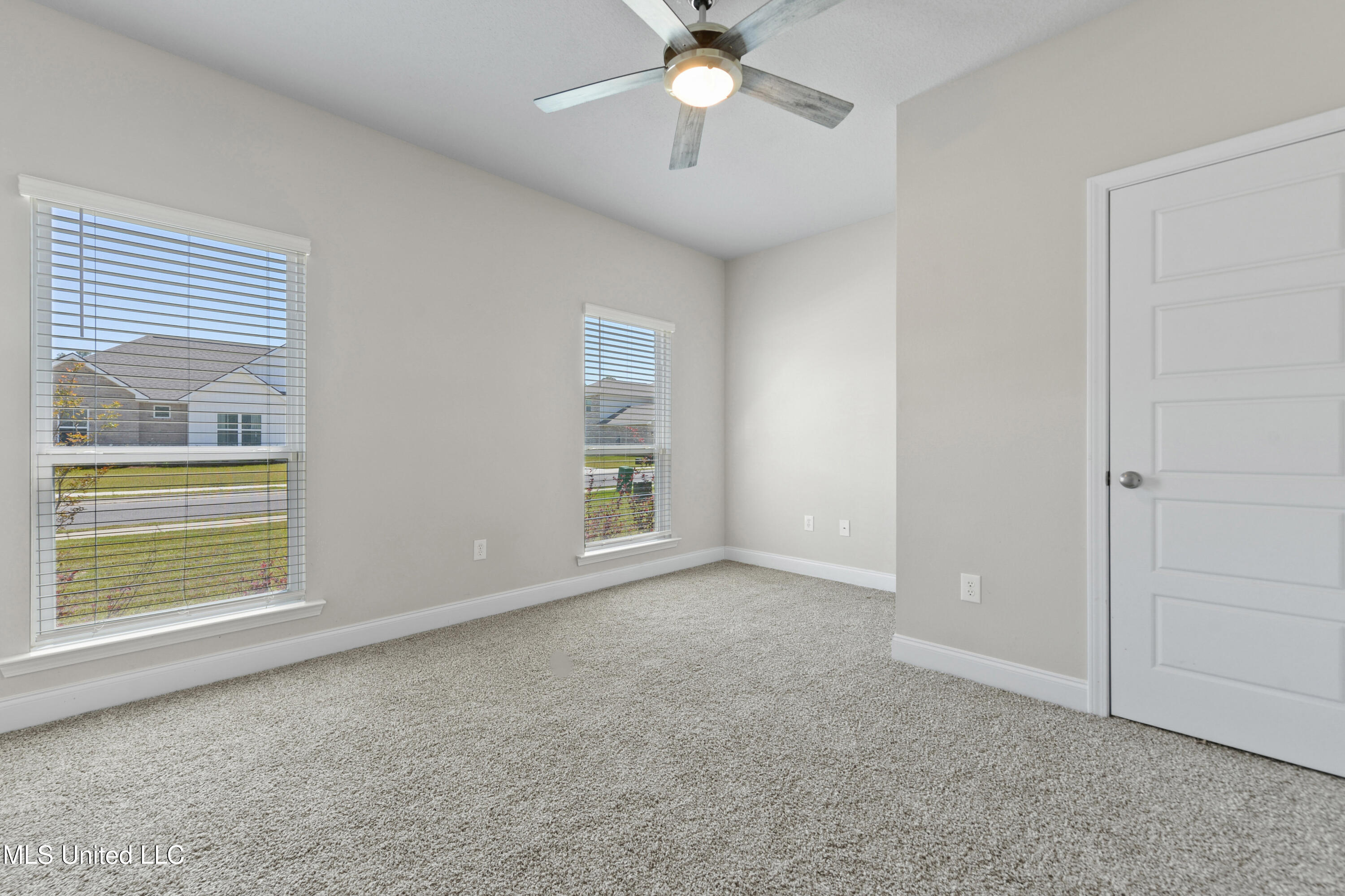 12213 Savannah Circle Property Photo 18