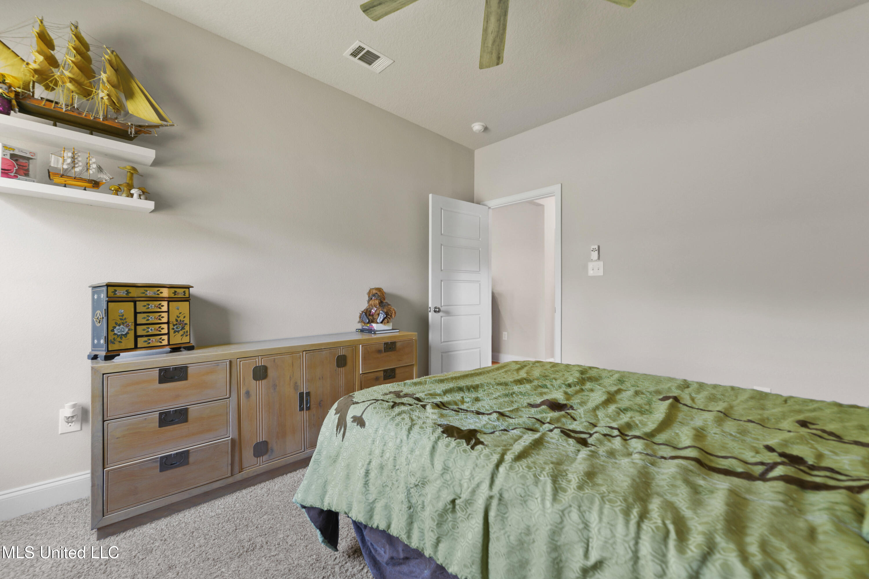 12213 Savannah Circle Property Photo 23