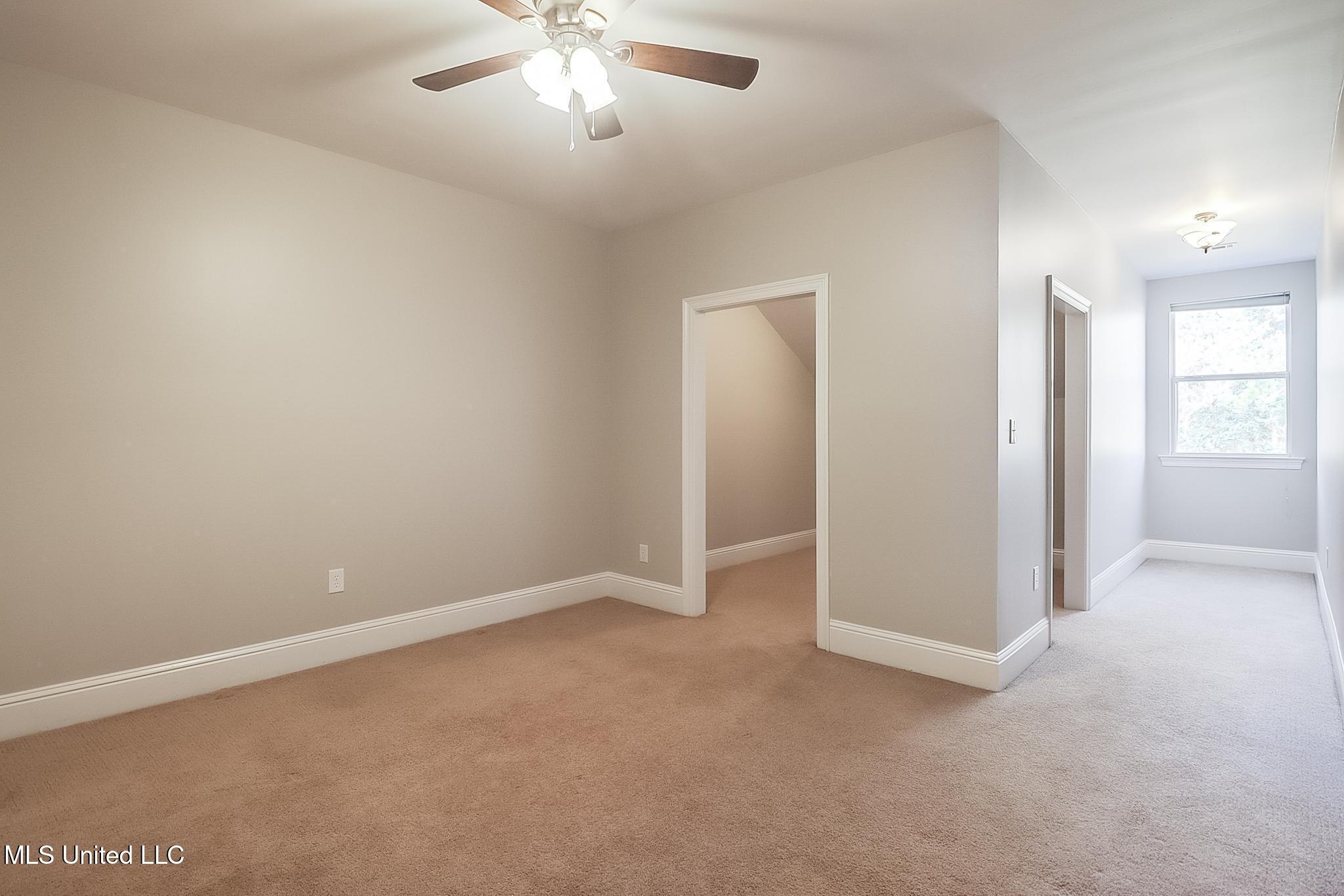 211 Capri Place Property Photo 21