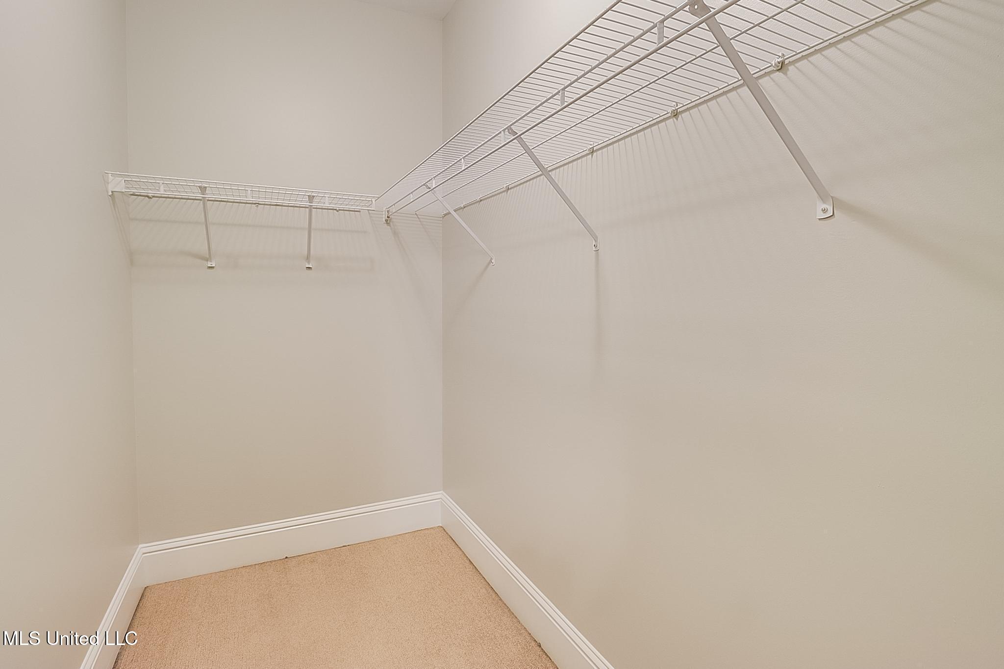 211 Capri Place Property Photo 23