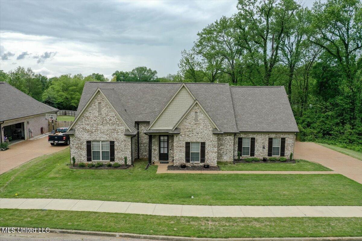 1537 Winningham Drive Property Photo 1