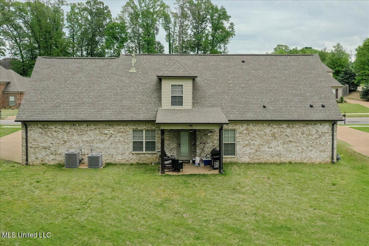 1537 Winningham Drive Property Photo 5