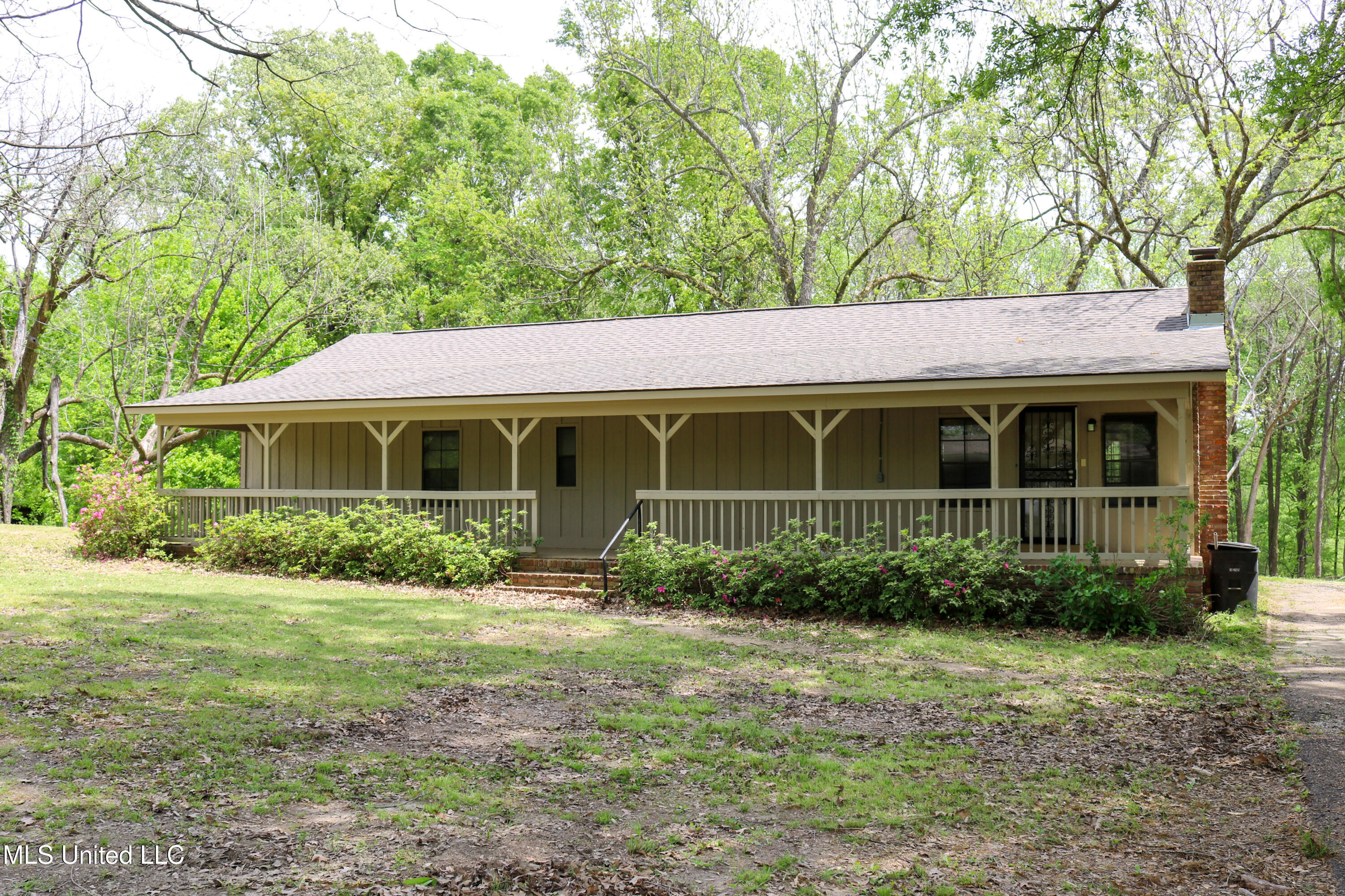 8661 Arkabutla Road Property Photo 1