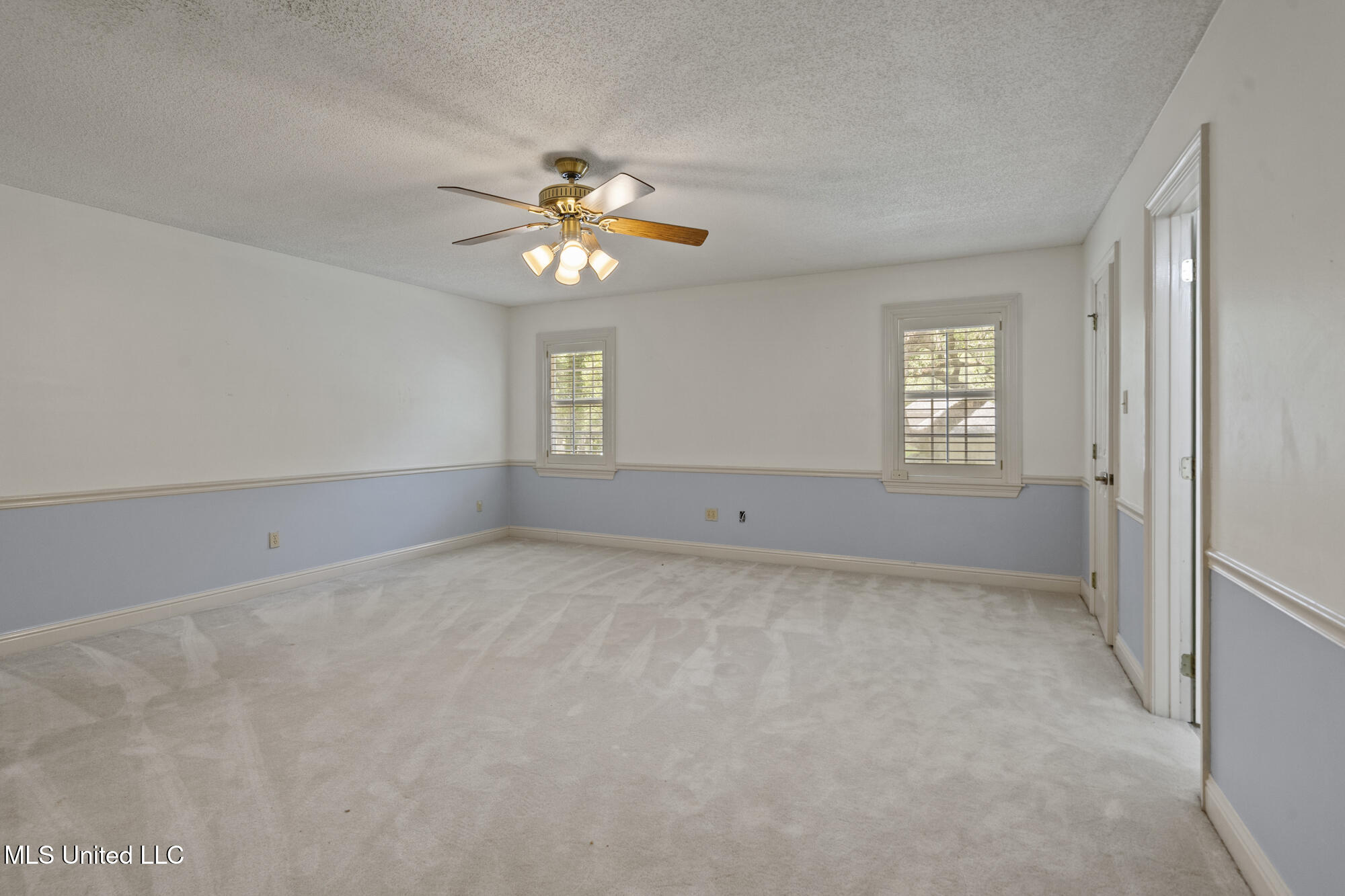 12918 Coles Cove Property Photo 37